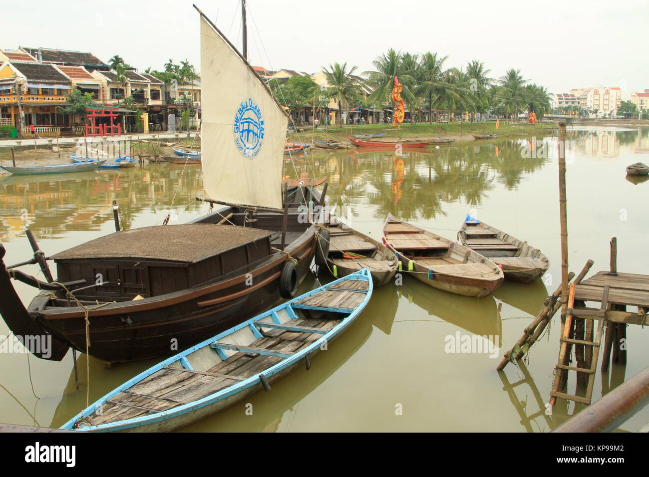 Bateaux de la rivière Thu Bon, Vietnam Banque D'Images