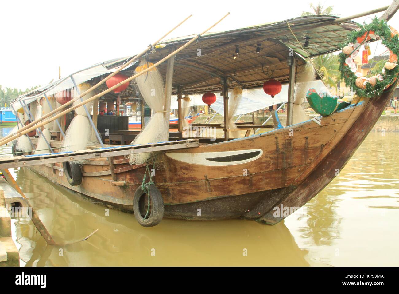 Bateaux de la rivière Thu Bon, Vietnam Banque D'Images