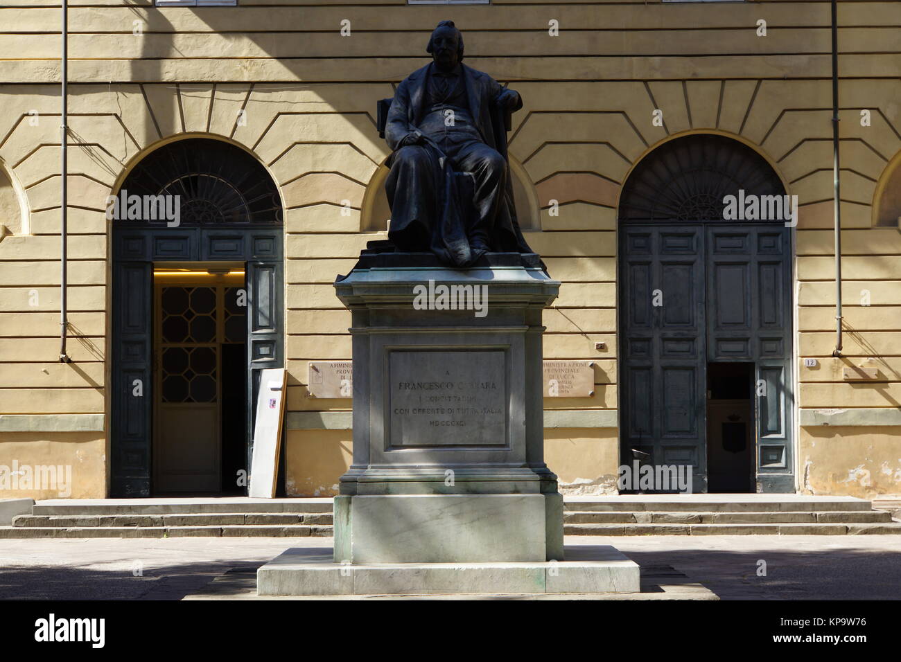 Francesco Carrara-Denkmal suis Palazzo Ducale, Lucca, Toscane, Italie Banque D'Images