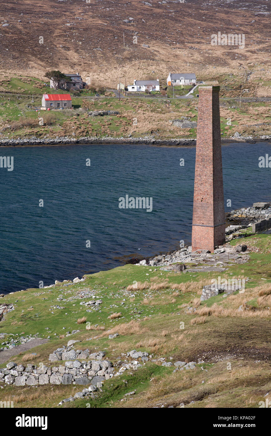 Les restes d'une station baleinière à Bunavoneadar, un hameau près de Loch Bun Abhainn Eadarra, sur la rive sud de l'Harris, Hébrides extérieures. Banque D'Images