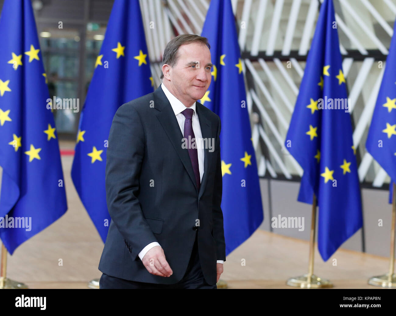 Bruxelles, Belgique. 14 Décembre, 2017. Le premier ministre Stefan Lofven arrive au siège de l'UE pour un Sommet européen à Bruxelles, Belgique, le 14 décembre 2017. Credit : Ye Pingfan/Xinhua/Alamy Live News Banque D'Images