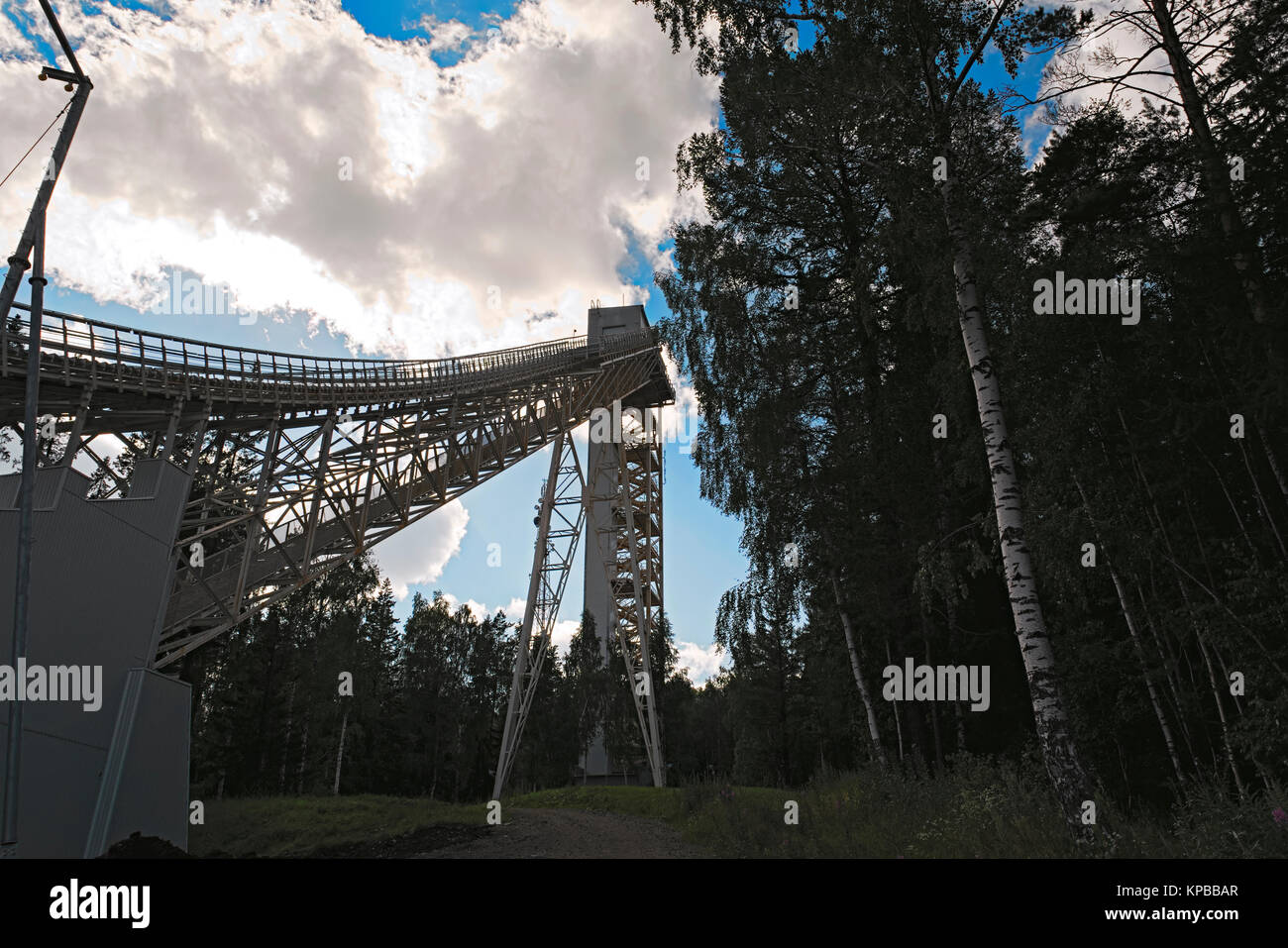 Des structures métalliques d'un grand saut à ski Banque D'Images