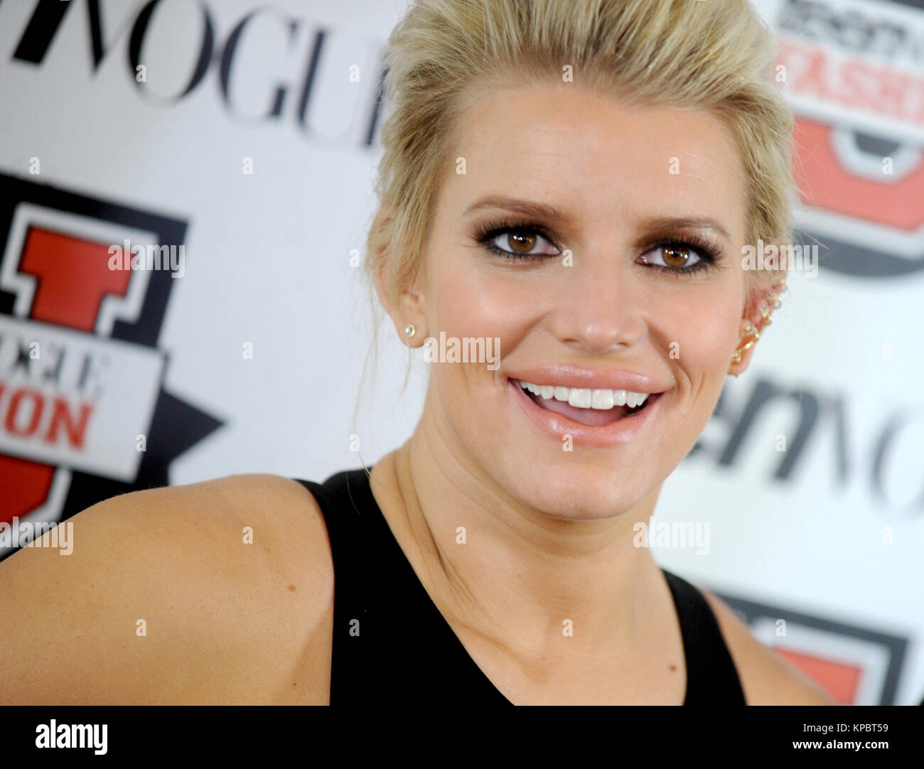 NEW YORK, NY - 14 mars : Jessica Simpson assiste à Teen Vogue's 10e Conférence annuelle de l'Université de la mode à Conde Nast le 14 mars 2015 dans la ville de New York. People : Jessica Simpson Banque D'Images