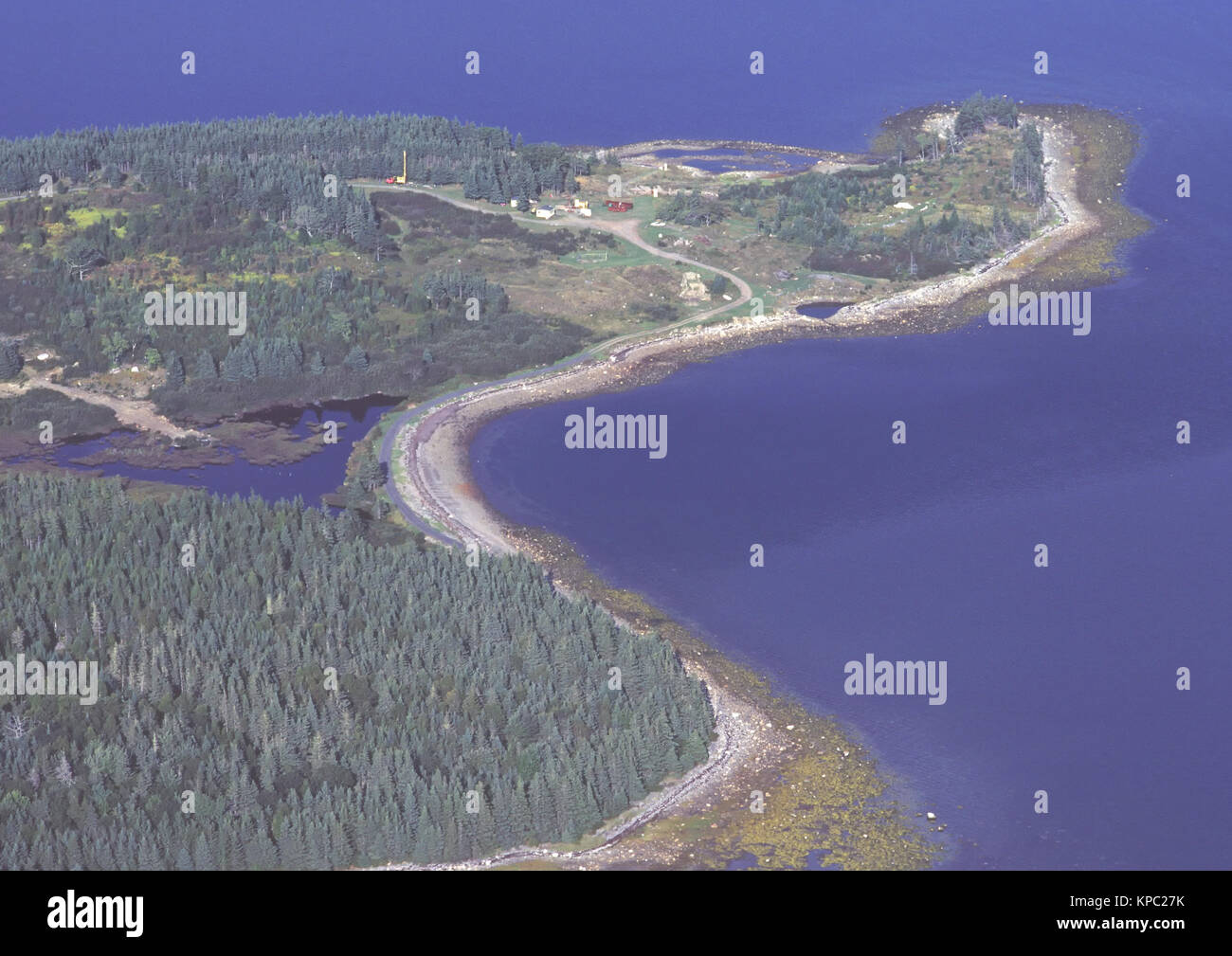 Une photo aérienne de la célèbre Oak Island en NouvelleÉcosse prise en 1984 montrant les