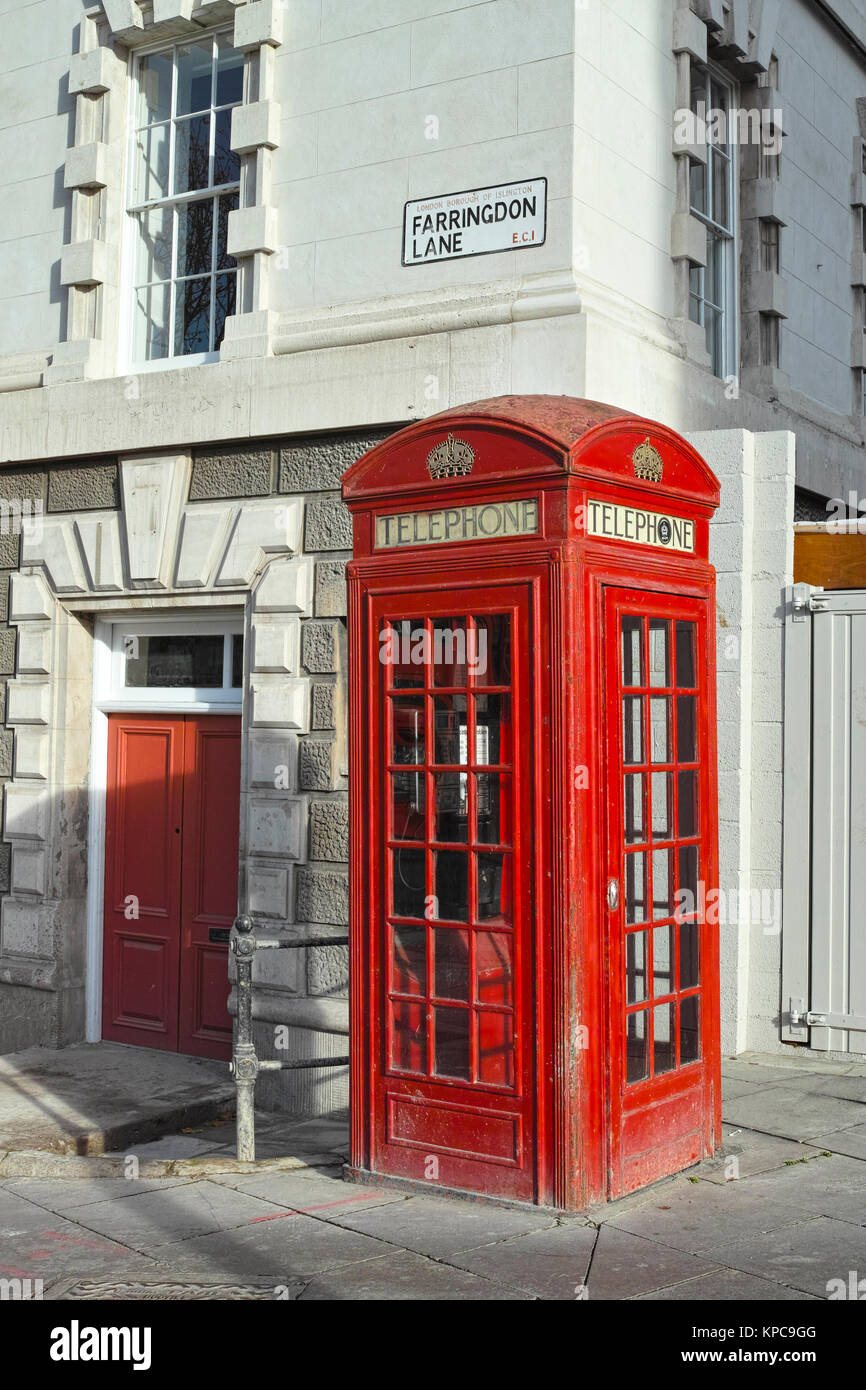 Grade II K2 type GPO Box téléphone rouge des années 1920 à London Farringdon Banque D'Images