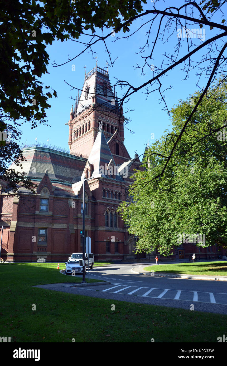 L'extérieur de la salle du Souvenir de l'université de Harvard à Cambridge, Massachusetts, USA Banque D'Images