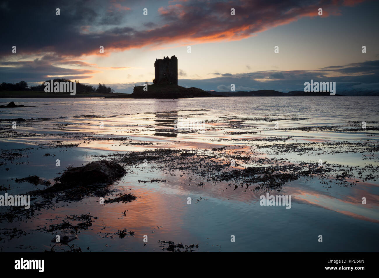 Château de Stalker, Argyll, Scotland en soirée en hiver Banque D'Images