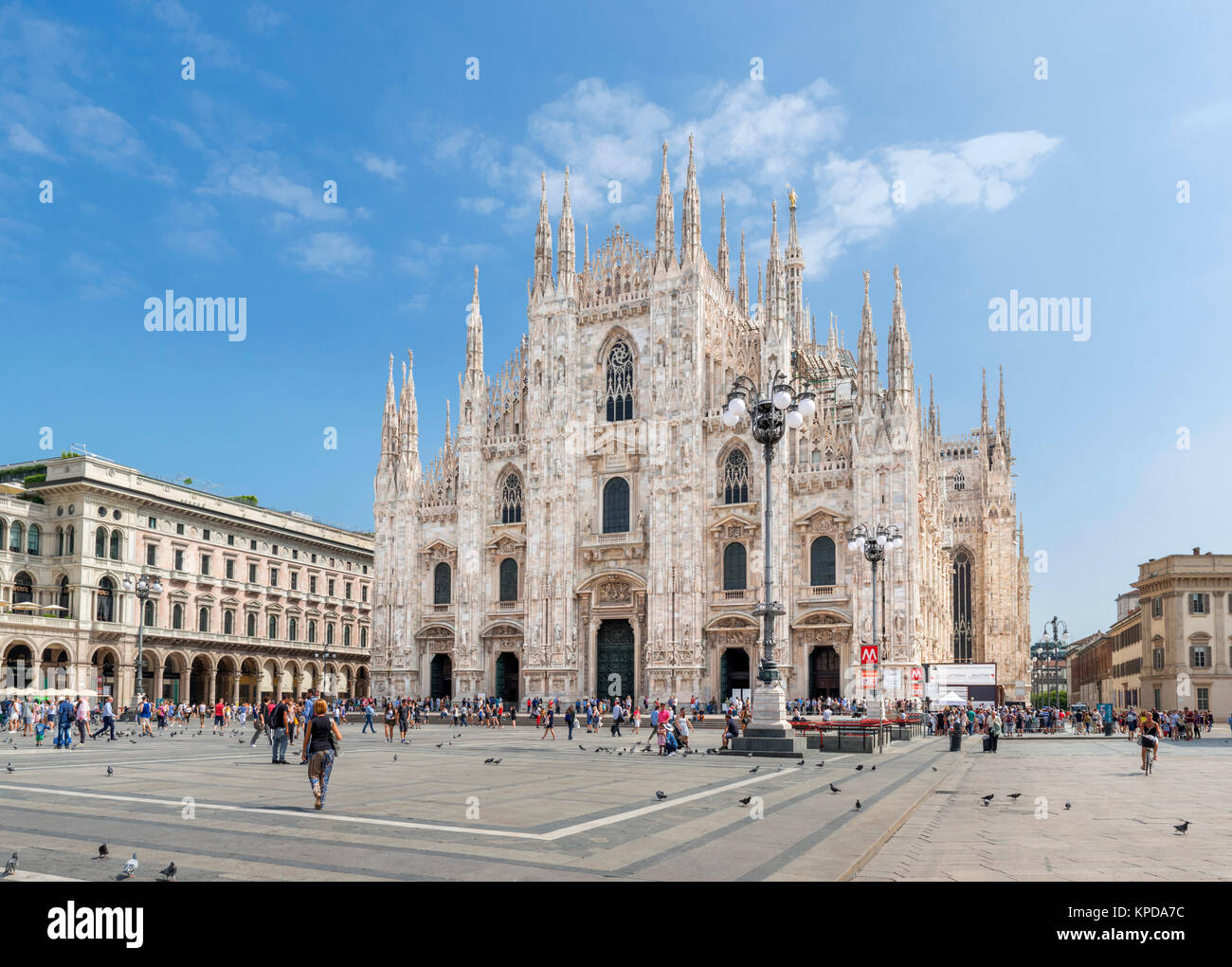 La cathédrale de Milan (Duomo di Milano) à partir de la Piazza del Duomo, Milan, Lombardie, Italie Banque D'Images