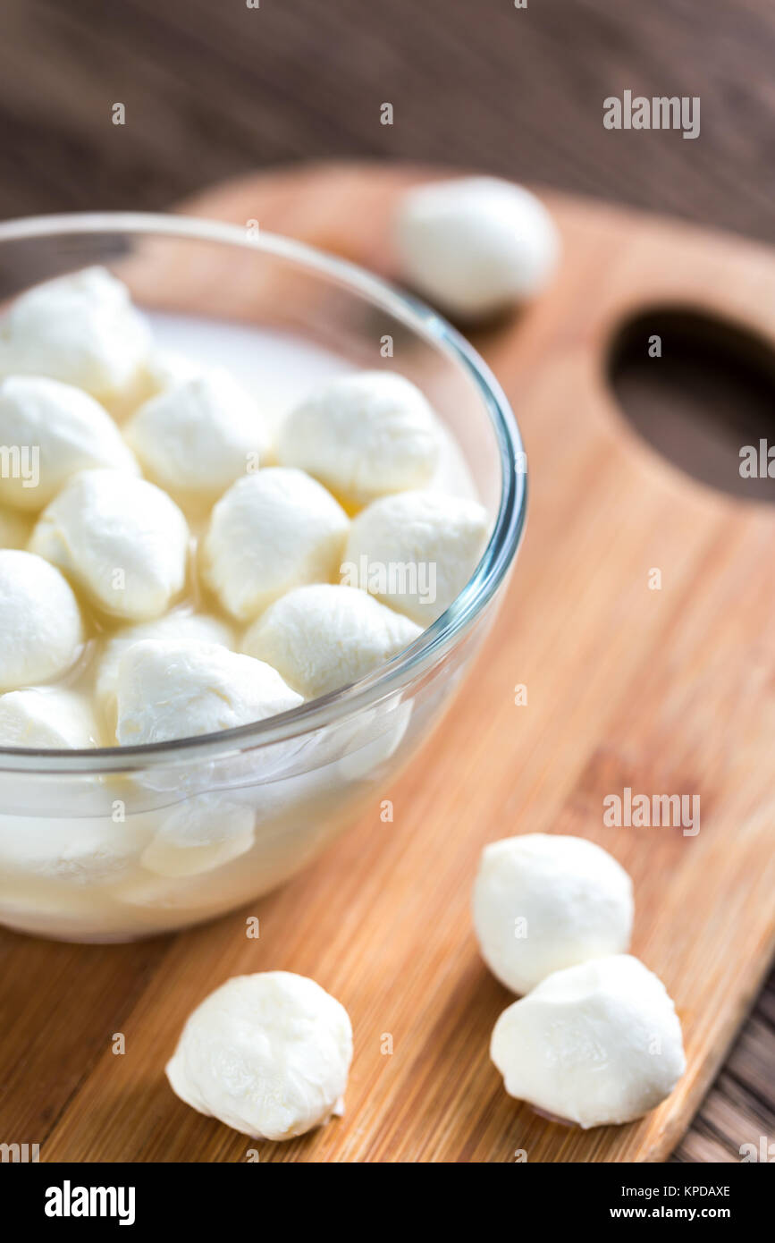 Bol de fromage mozzarella Banque D'Images