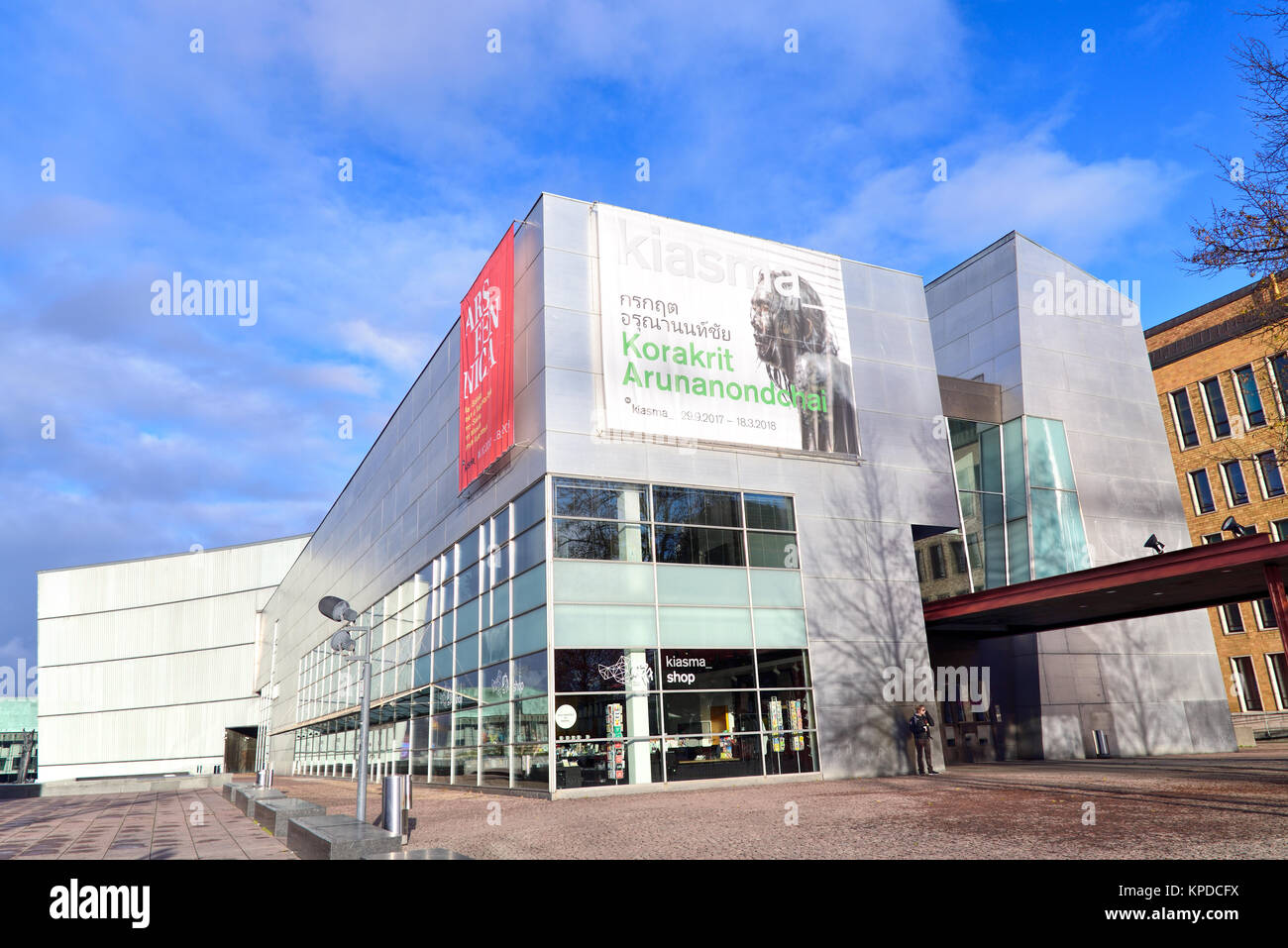 Helsinki, Finlande - le 15 novembre 2017 : Musée d'art contemporain Kiasma à Helsinki le partiellement ensoleillé l'après-midi de novembre à Helsinki, en Finlande. Banque D'Images