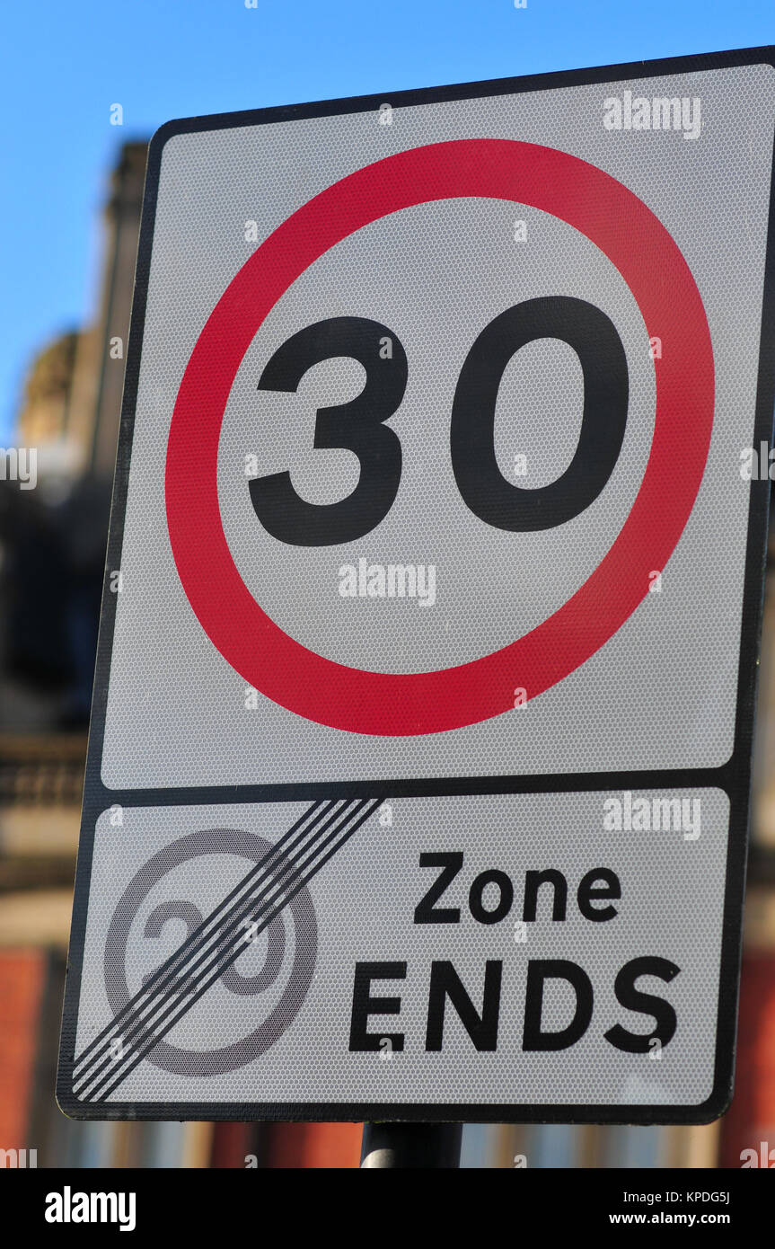 30 mph road sign UK Banque D'Images
