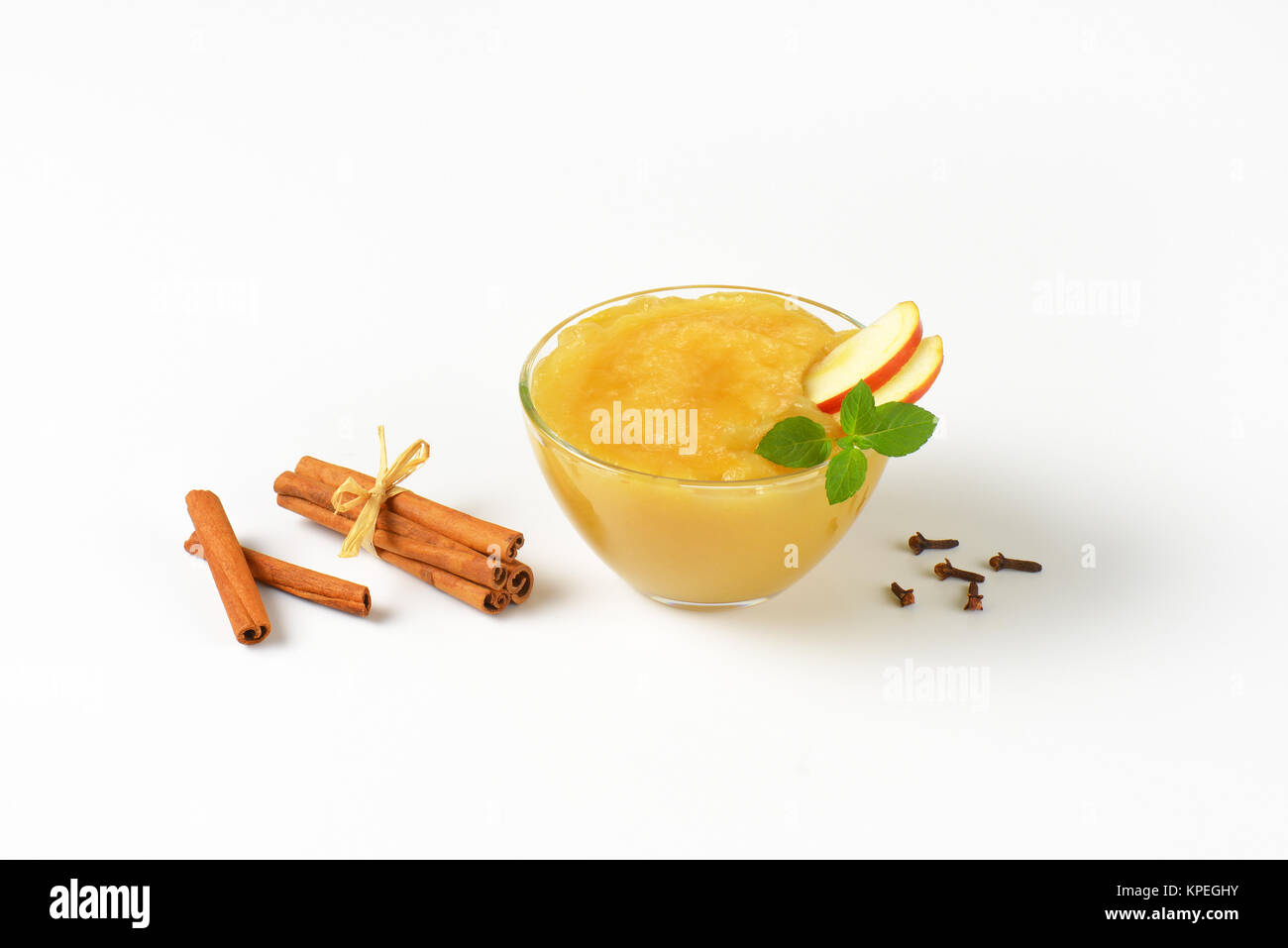 Bol de sauce aux pommes Banque D'Images