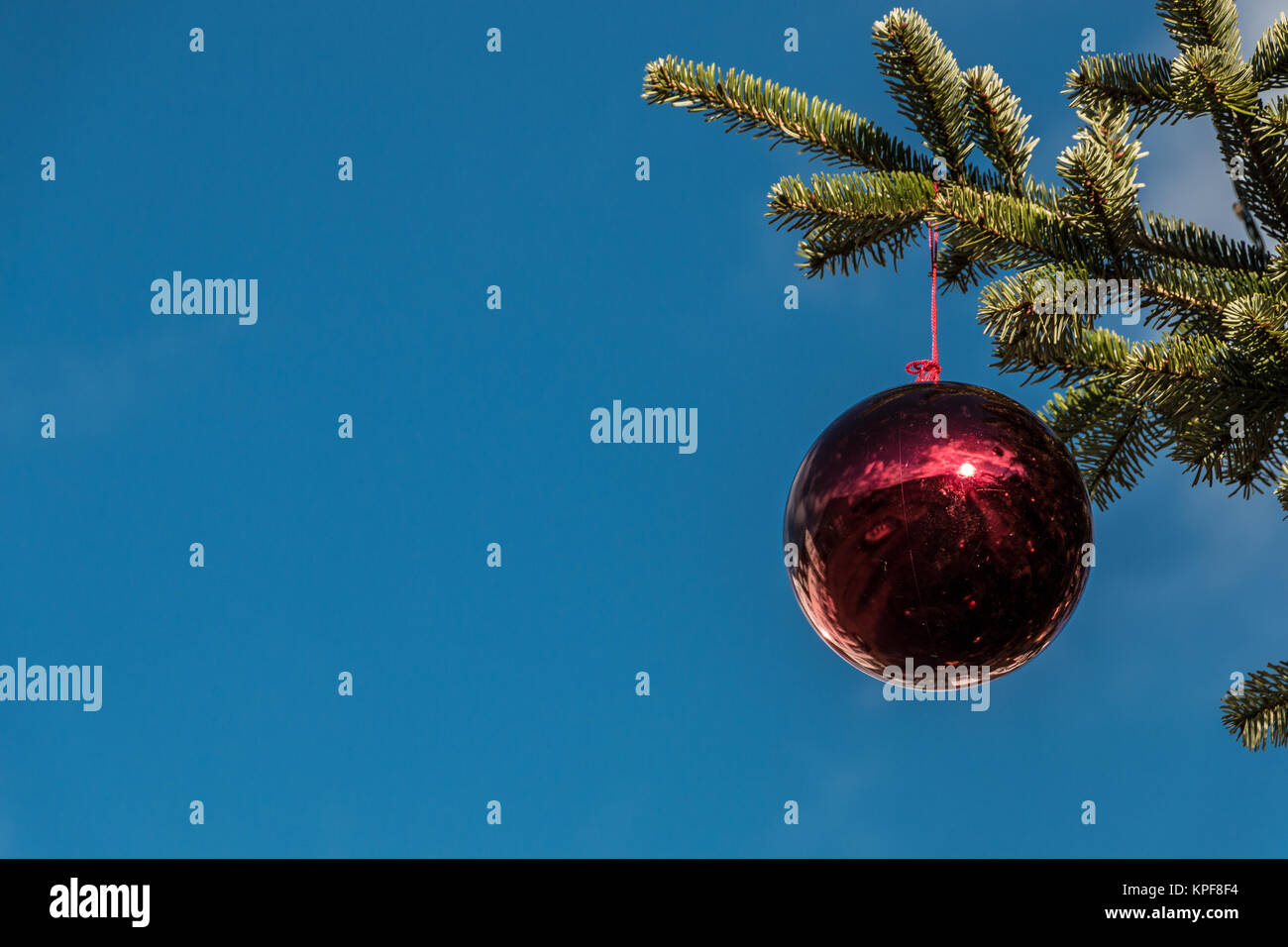 Un arbre de Noël et brillant Christmas Banque D'Images