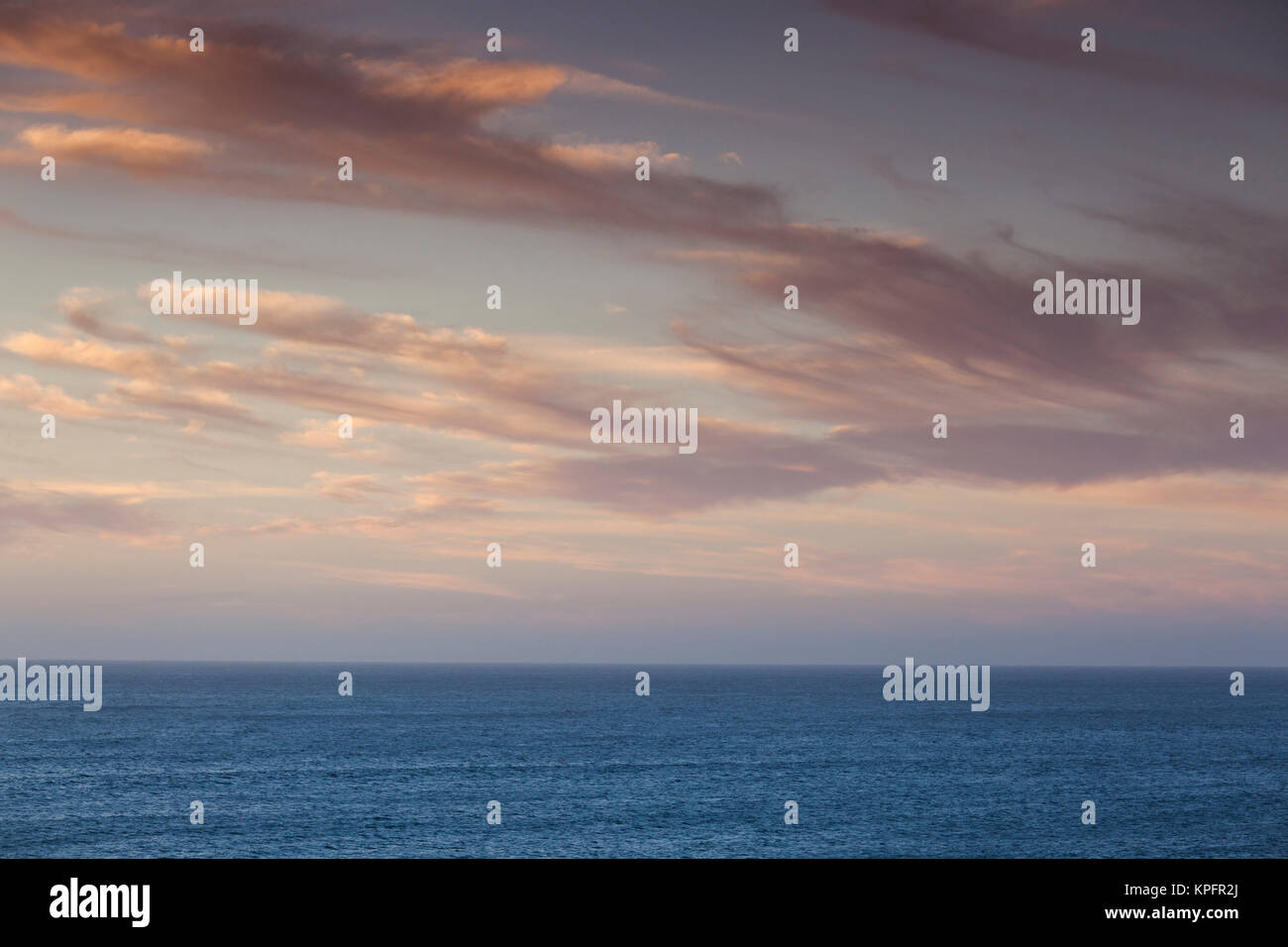 Sud-ouest de l'Australie, les surfeurs, Prevelly Point, crépuscule Banque D'Images