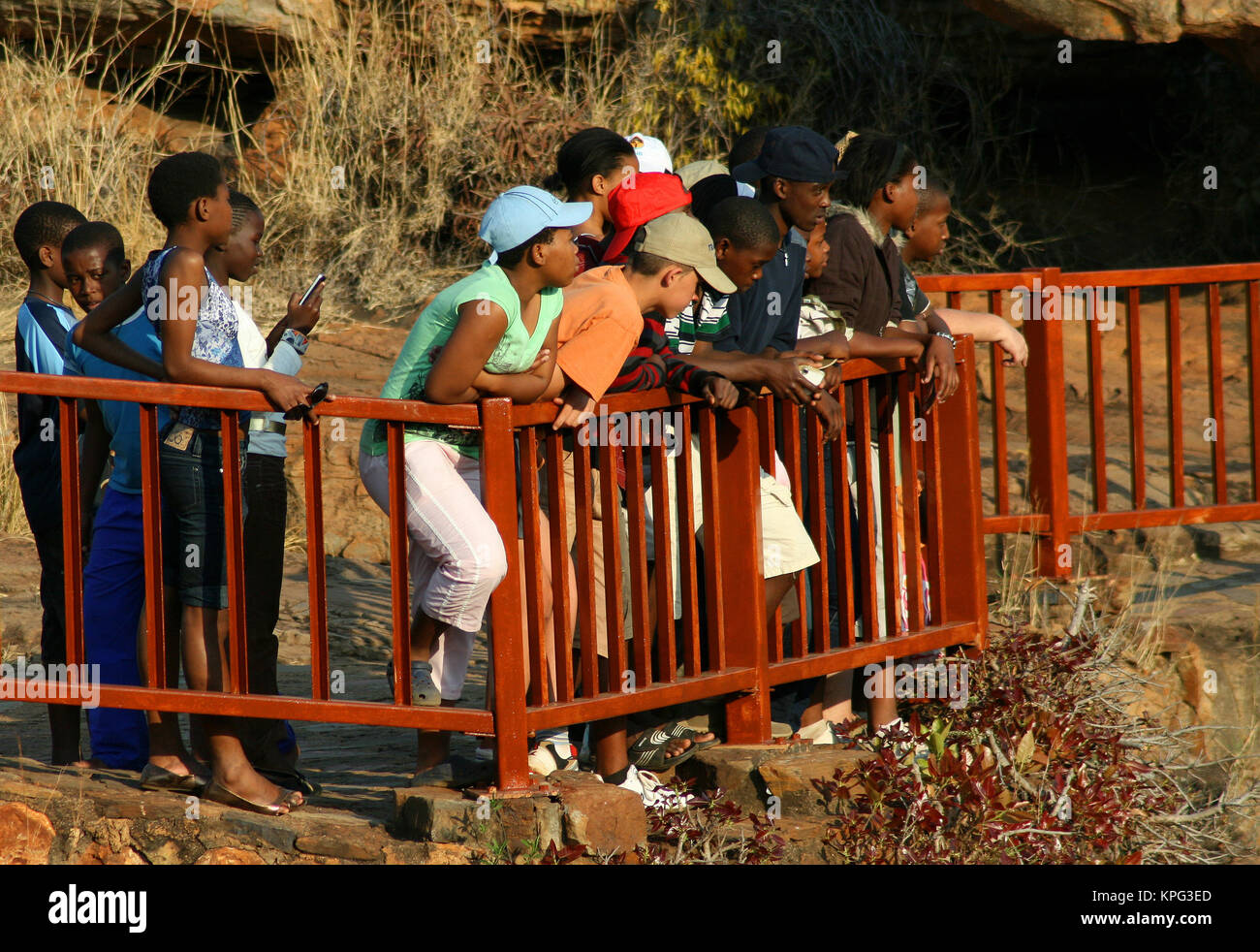 Le Mpumalanga, Afrique du Sud,les jeunes adultes visites à Bourke's Luck Potholes Banque D'Images