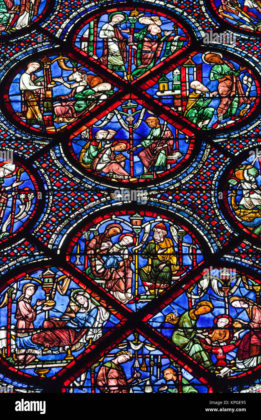 France, Centre, Eure et Loir, Chartres, La Cathédrale de Chartres, vitrail. Banque D'Images