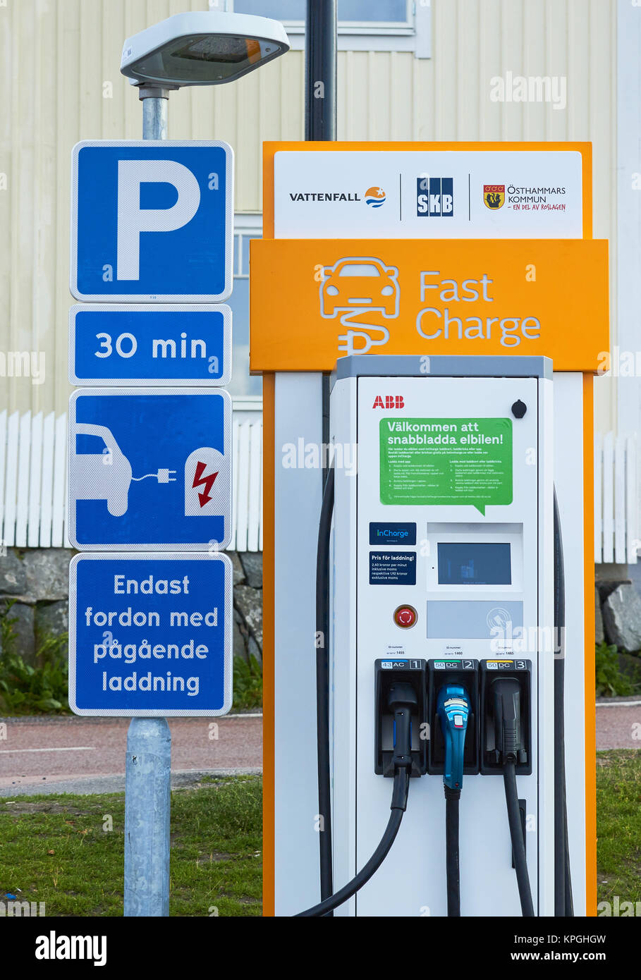 Voiture électrique point de recharge, Osthammar, Suède, Scandinavie Banque D'Images