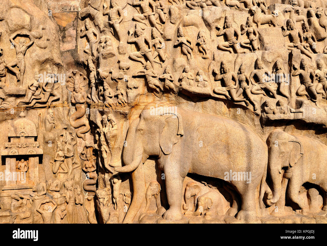 L'Asie, l'Inde, le Tamil Nadu, Mahabalipuram. La pénitence de Bhagiratha la sculpture bas-relief de Mahabalipuram. Banque D'Images