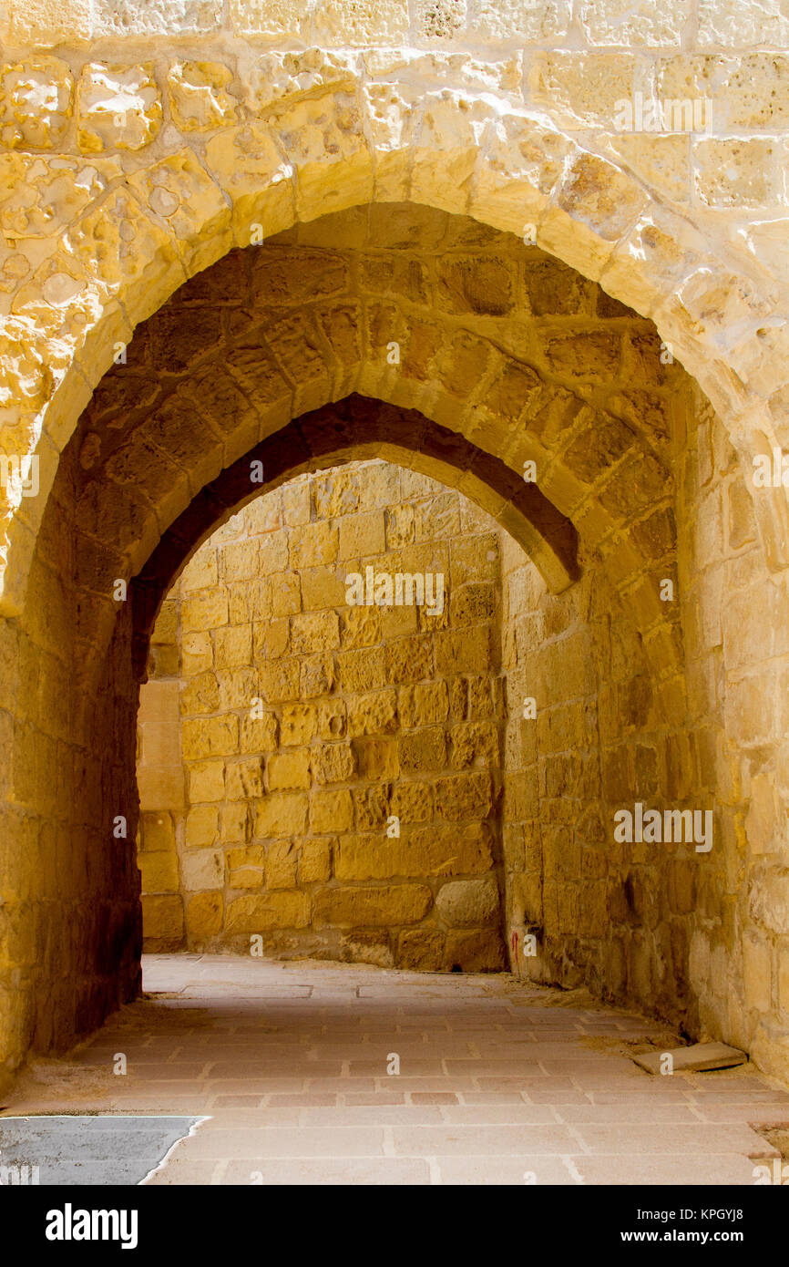 L'intérieur de la Citadelle du portail. L'île de Gozo. Malte. Banque D'Images