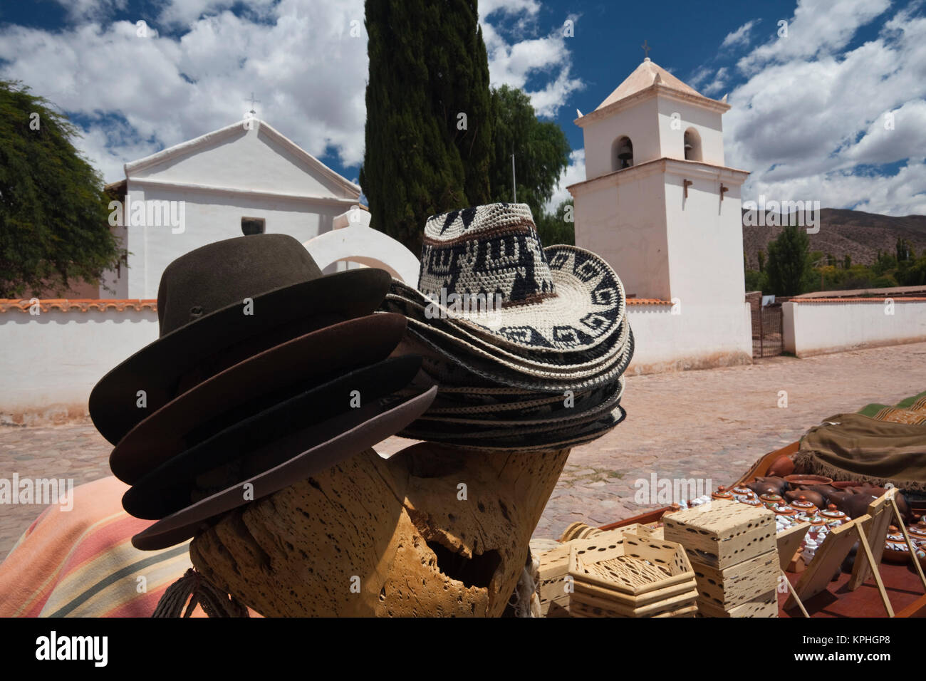 Argentine, Province de Jujuy, Uquia. Église du 17ème siècle à l'extérieur. Banque D'Images
