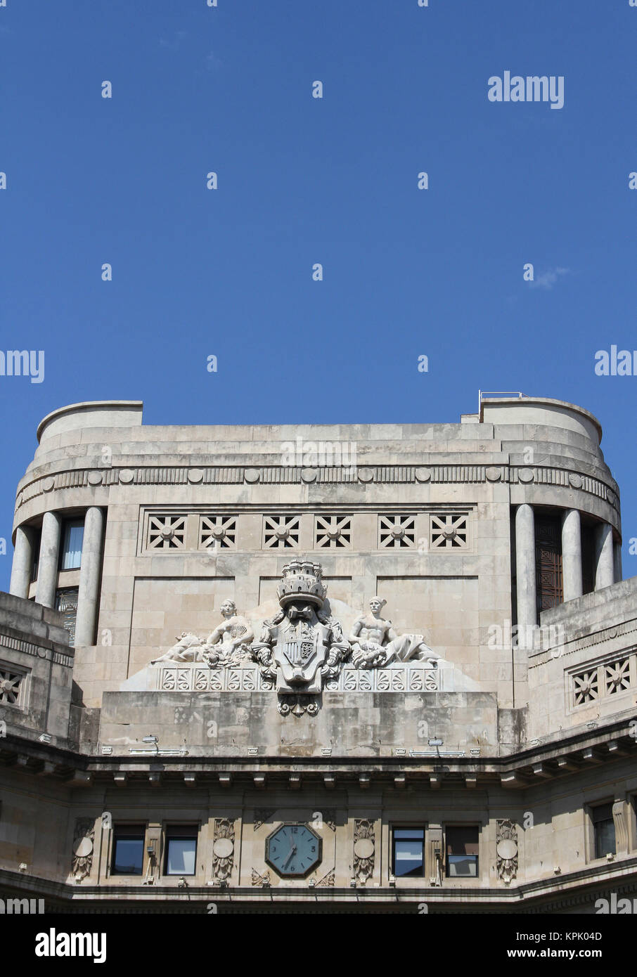Sculpture Relief sur Caixa Catalunya, caisse d'épargne Catalane, Barcelone, Espagne. Banque D'Images