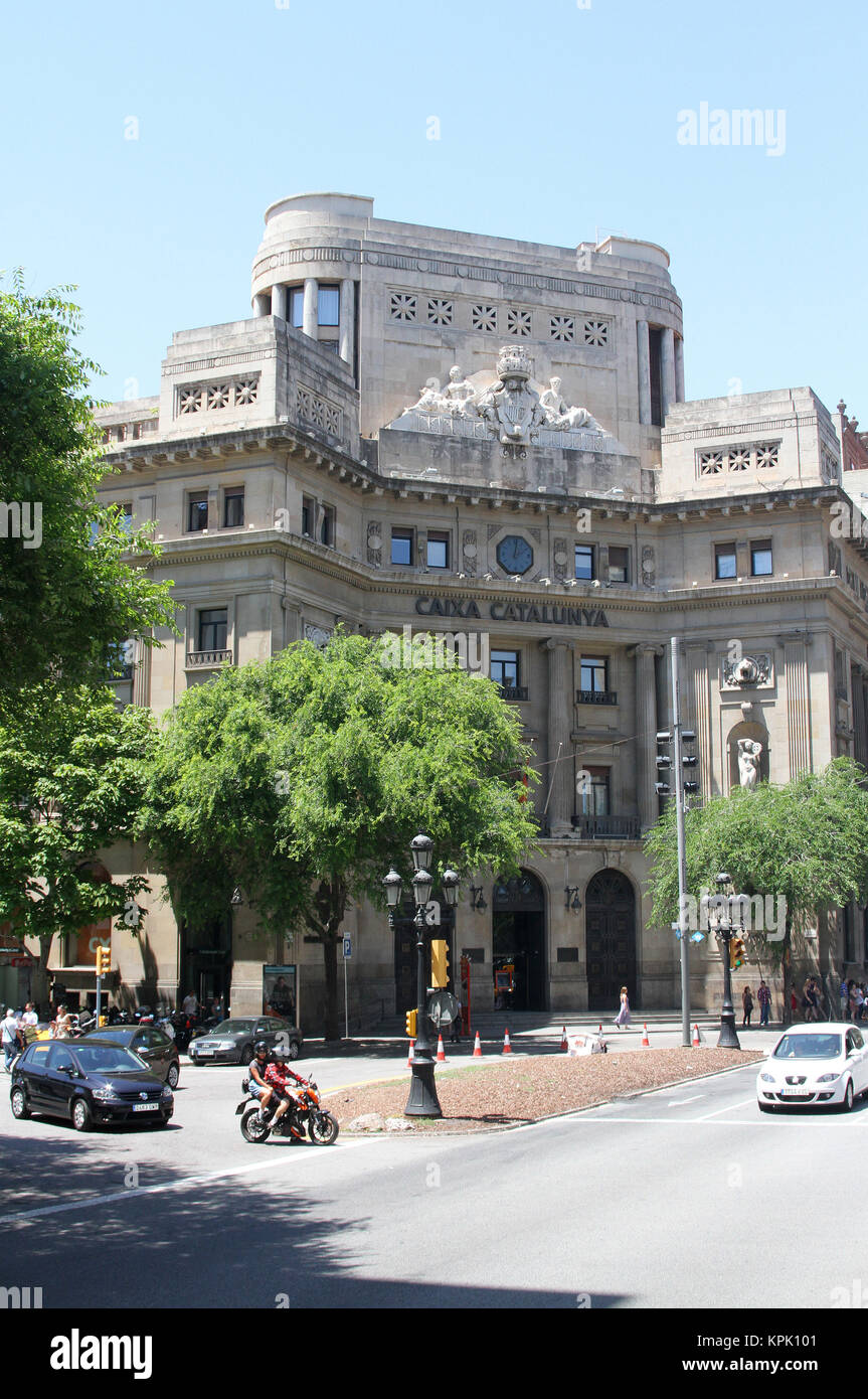 Façade entrée avant de Caixa Catalunya, caisse d'épargne Catalane, Barcelone, Espagne. Banque D'Images