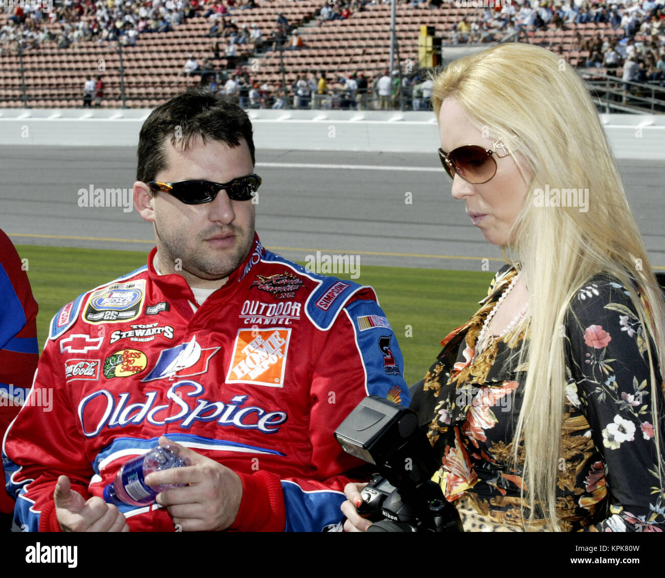 HOMESTEAD, FLORIDE - ARCHIVE PHOTOS : pilote de NASCAR Tony Stewart a frappé et tué un autre conducteur qui se promenait sur une plage pendant un circuit dans le nord de New York, les autorités ont déclaré qu'au début le dimanche. Orig Photo prise 2005-2010 Homestead-Miami Speedway sur à Homestead, Floride Personnes : Tony Stewart Banque D'Images