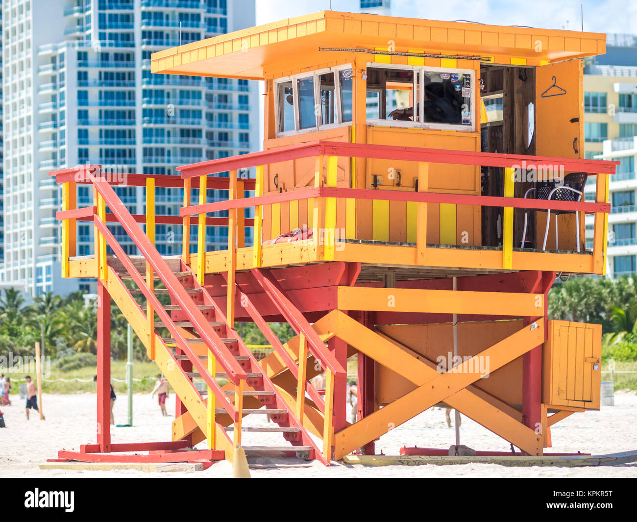 MIAMI, USA - 6 septembre 2015 : les tours sont utilisées pour surveiller et superviser les nageurs et font partie de l'architecture traditionnels de Miami. Banque D'Images