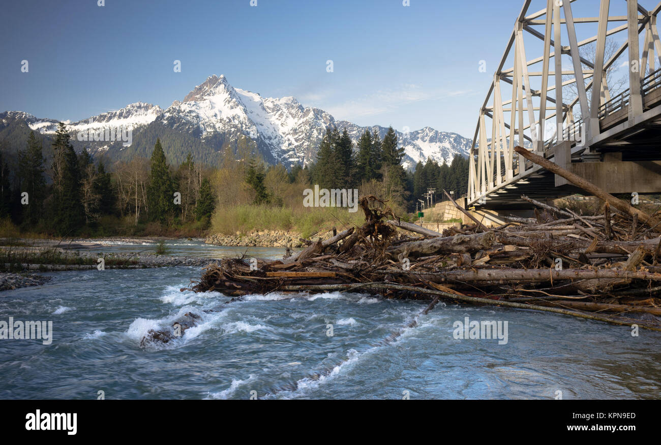 Whitehorse Mountain North Cascades Darrington WA Rivière Sauk Banque D'Images