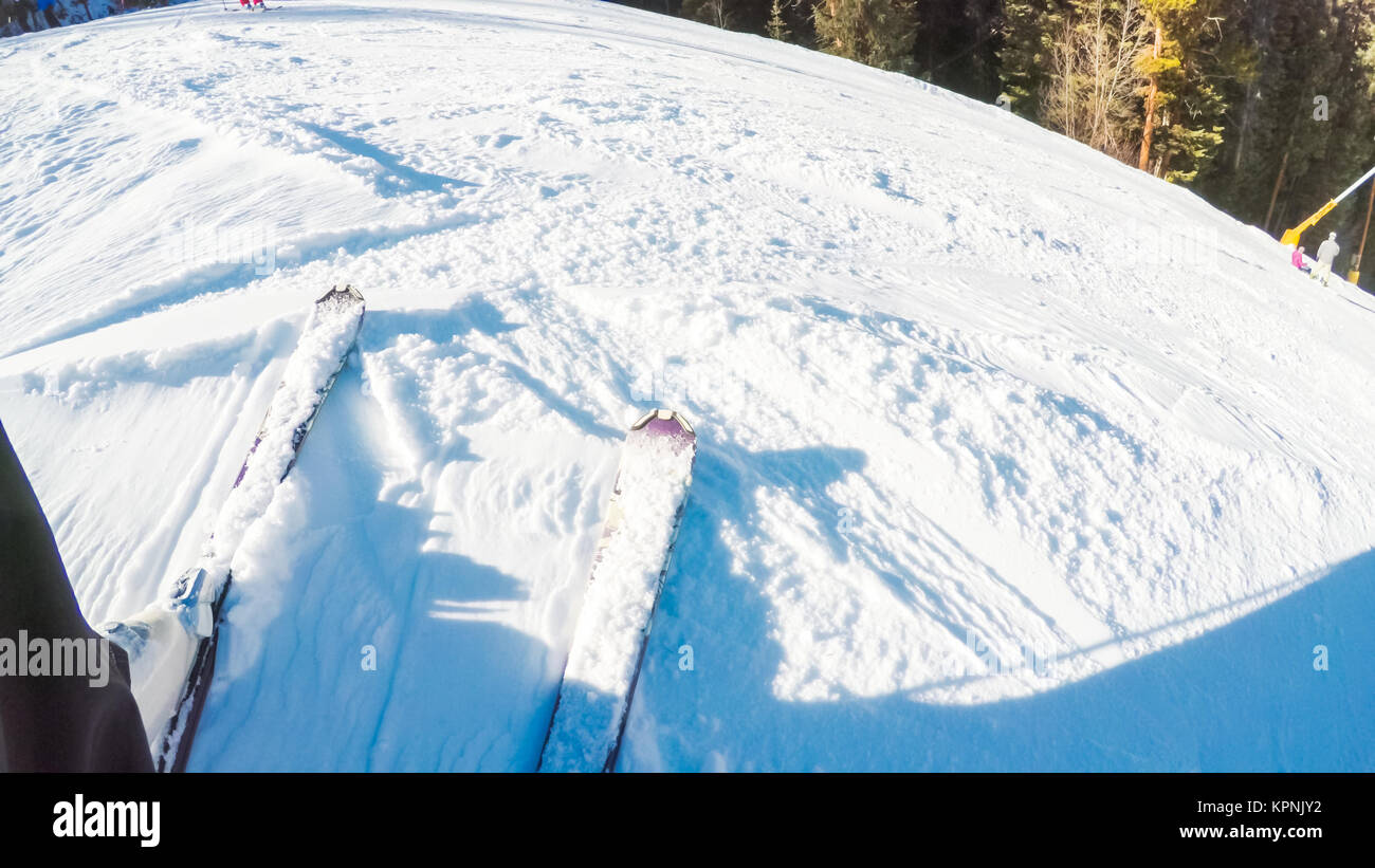 POV point de vue. Colorado Ski Rokies au début de la saison de ski. Banque D'Images