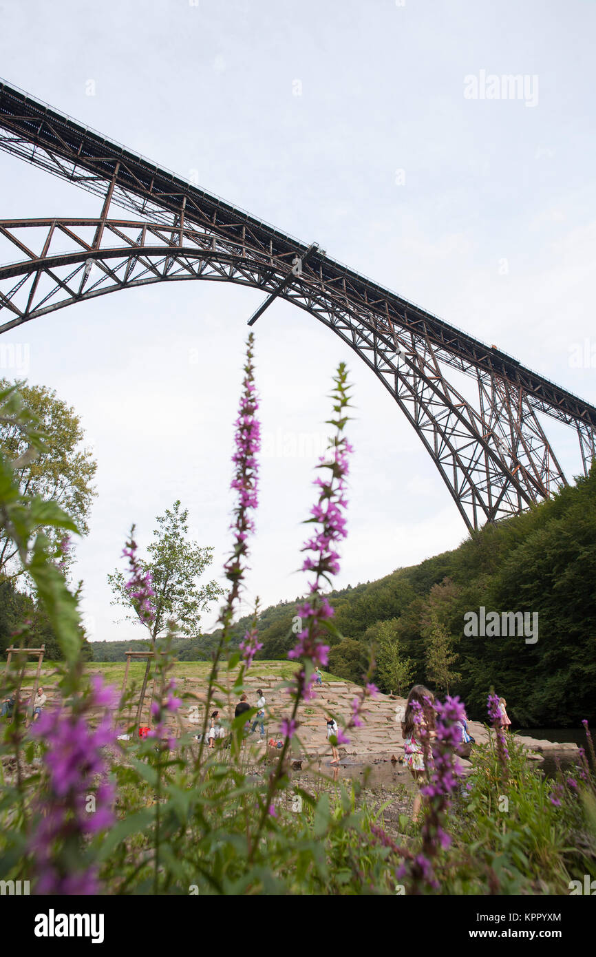 L'Allemagne, la région de Bergisches Land, le Muengstener bridge près de Solingen. France, région du Bergisches Land, die Bruecke Muengstener bei Solingen. Banque D'Images