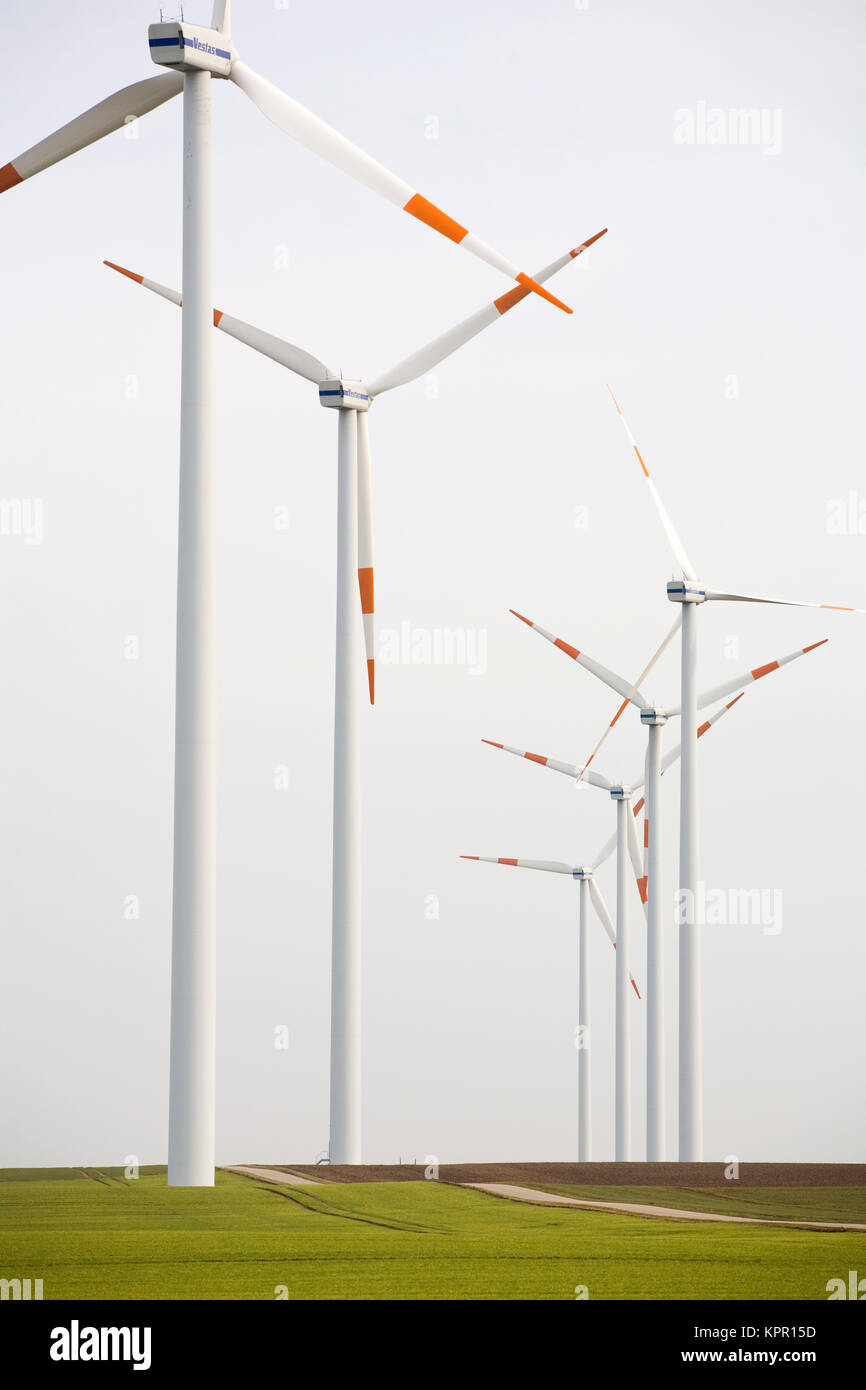 L'Europe, l'Allemagne, l'énergie éolienne des usines près de Plochingen. Europa, Deutschland, bei Windkraftanlagen Bergneustadt. Banque D'Images