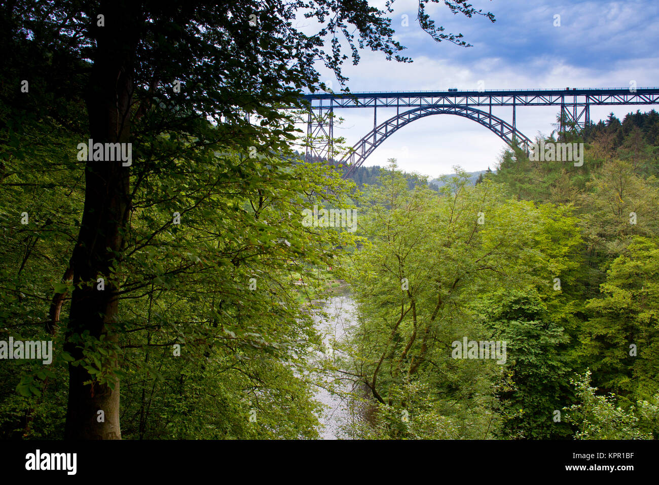 L'Europe, l'Allemagne, la région de Bergisches Land, le Muengstener bridge près de Solingen. Europa, Deutschland, région du Bergisches Land, die Bruecke Muengstener bei Banque D'Images