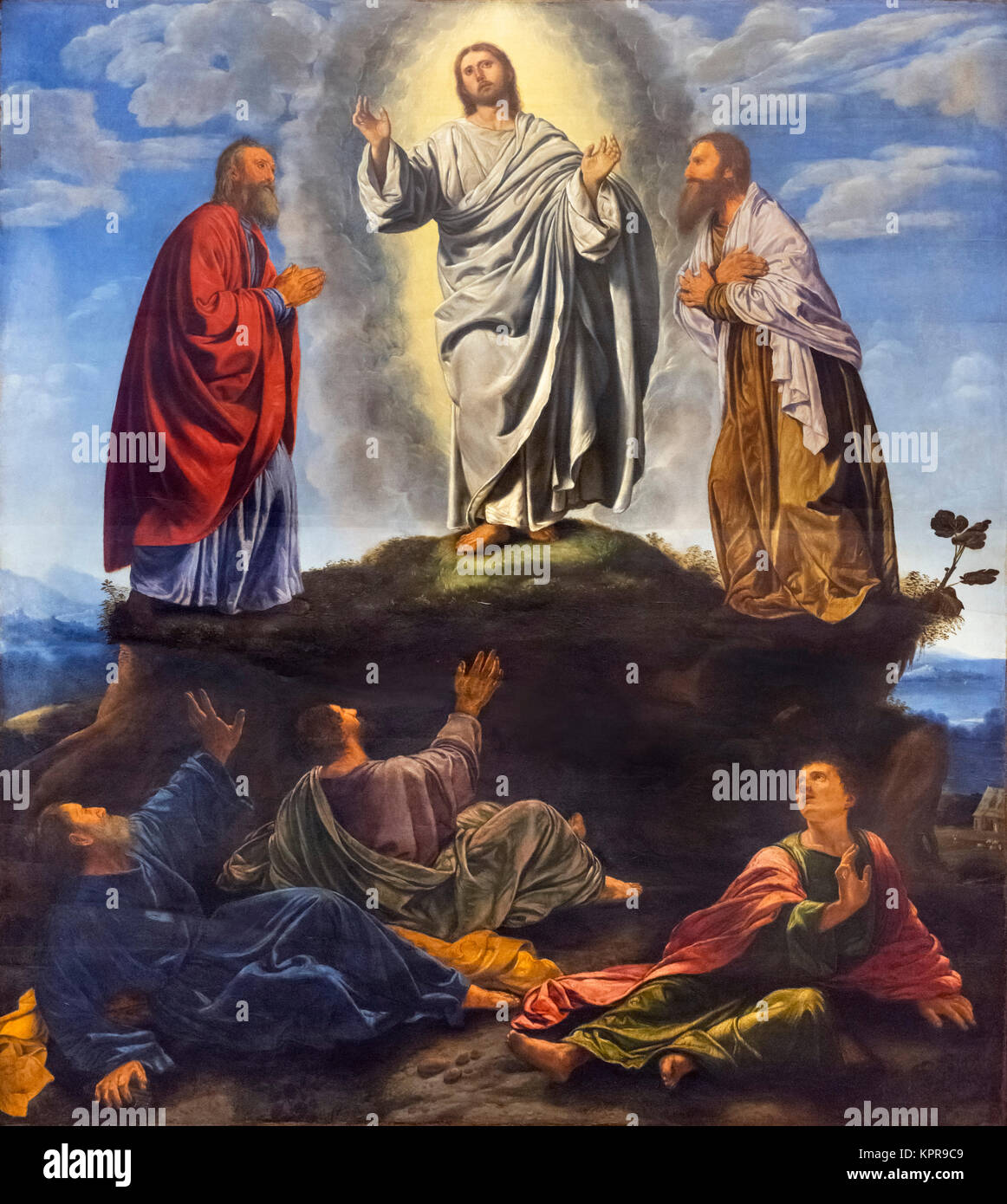 La Transfiguration par Giovanni Girolamo Savoldo (c.1480 - c.1548), huile sur panneau, c.1530-35. La peinture montre la transfiguration de Jésus-Christ avec les prophètes Moïse et Élie à ses côtés et les apôtres Pierre, Jacques et Jean à ses pieds. Banque D'Images