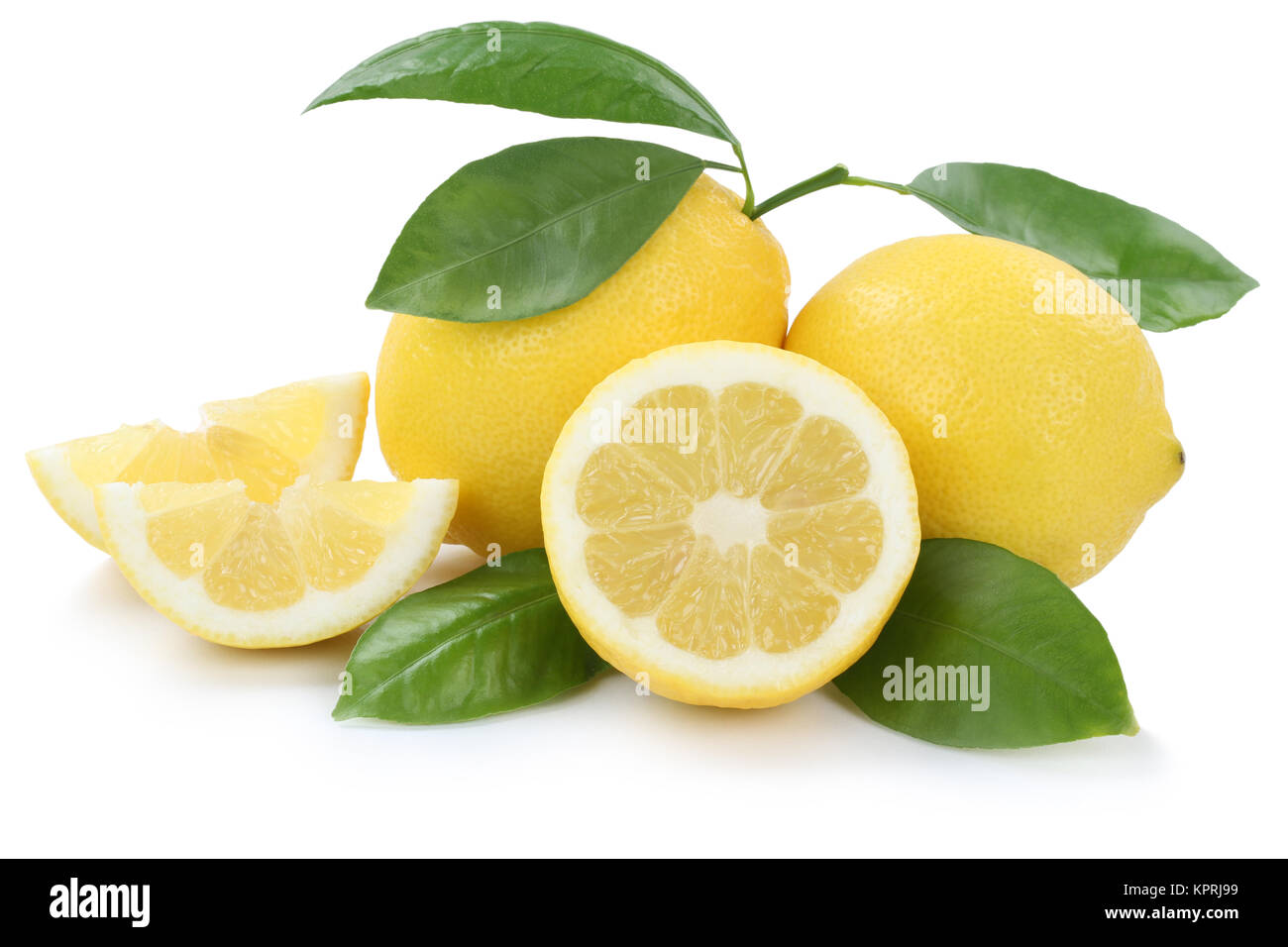 Zitrone Zitronen bio geschnitten Früchte Freisteller freigestellt isoliert vor einem weissen Hintergrund Banque D'Images