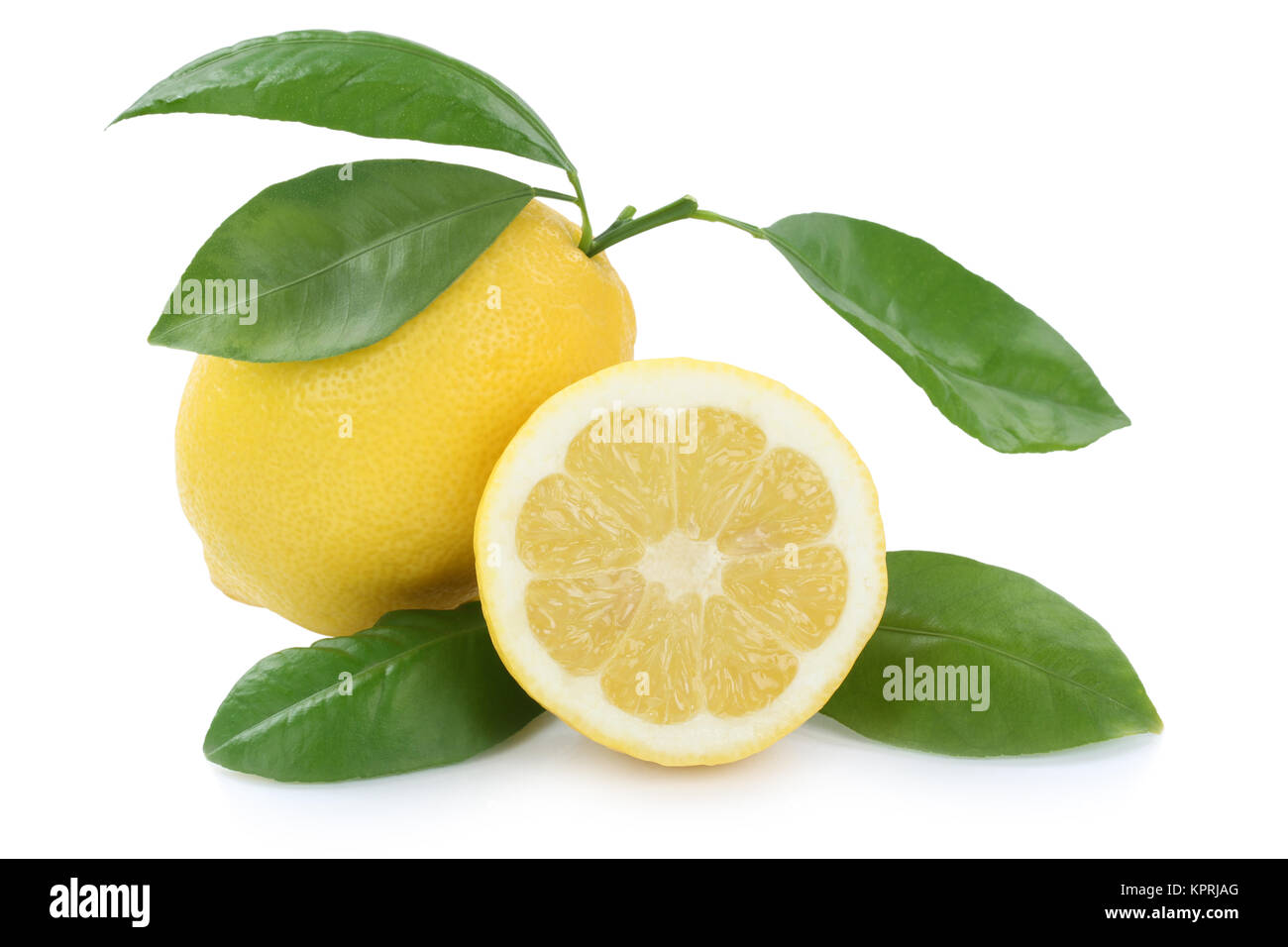 Zitrone frische Früchte bio Freisteller freigestellt isoliert vor einem weissen Hintergrund Banque D'Images
