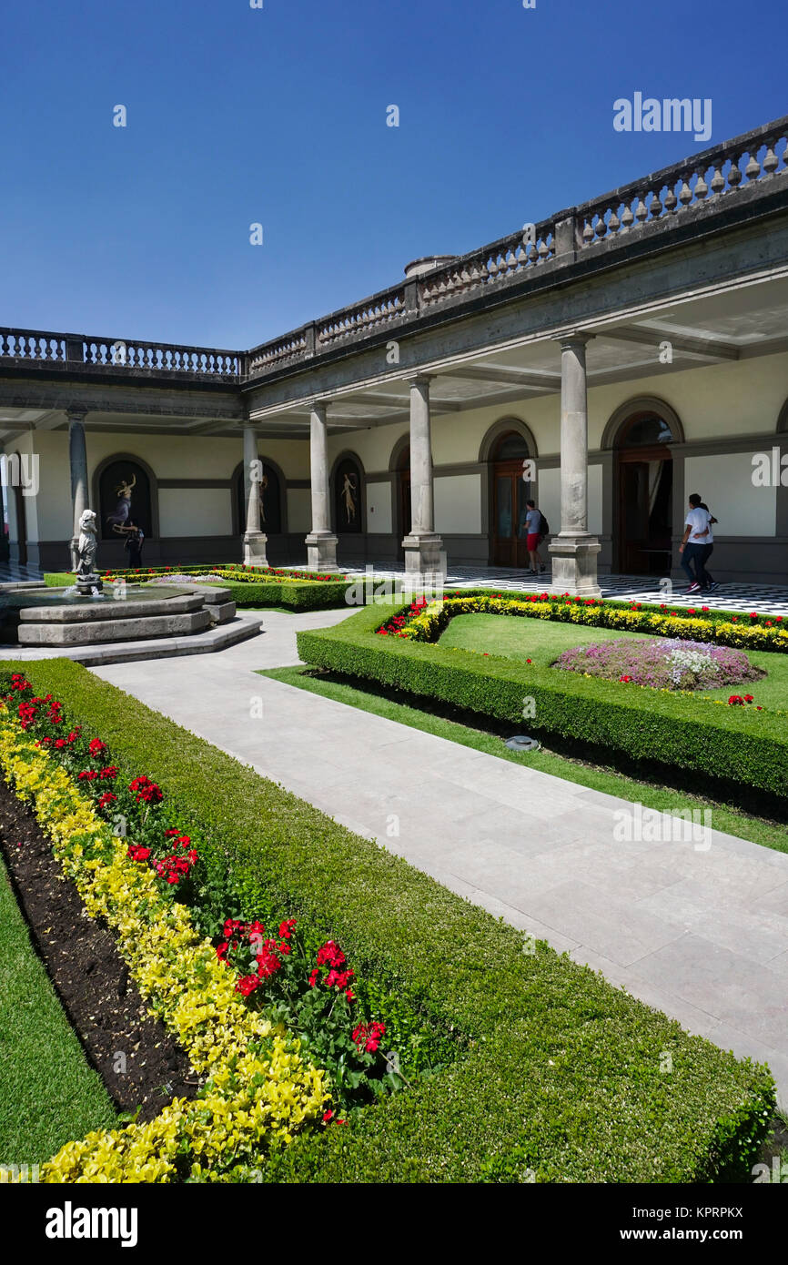 Le jardin (El Jardin), château de Chapultepec dans le parc de Chapultepec, Mexico, Mexique Banque D'Images