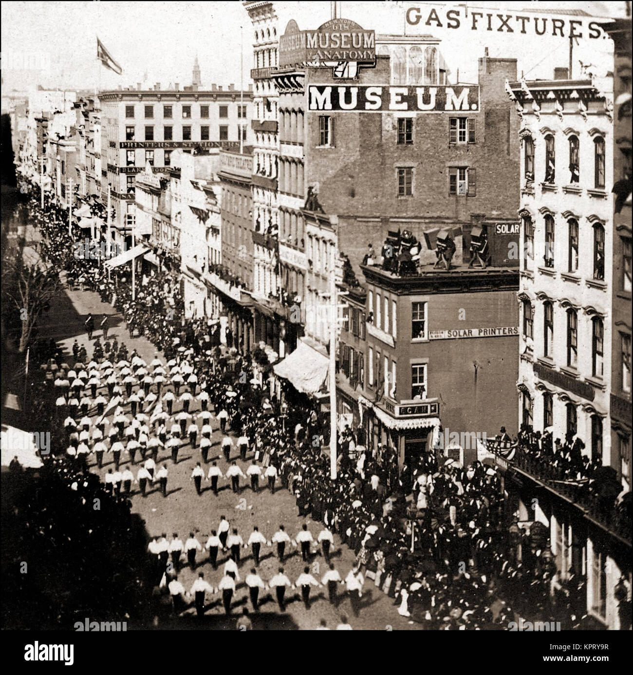 Procession pour célébrer la signature du traité de paix de 1870 Banque D'Images