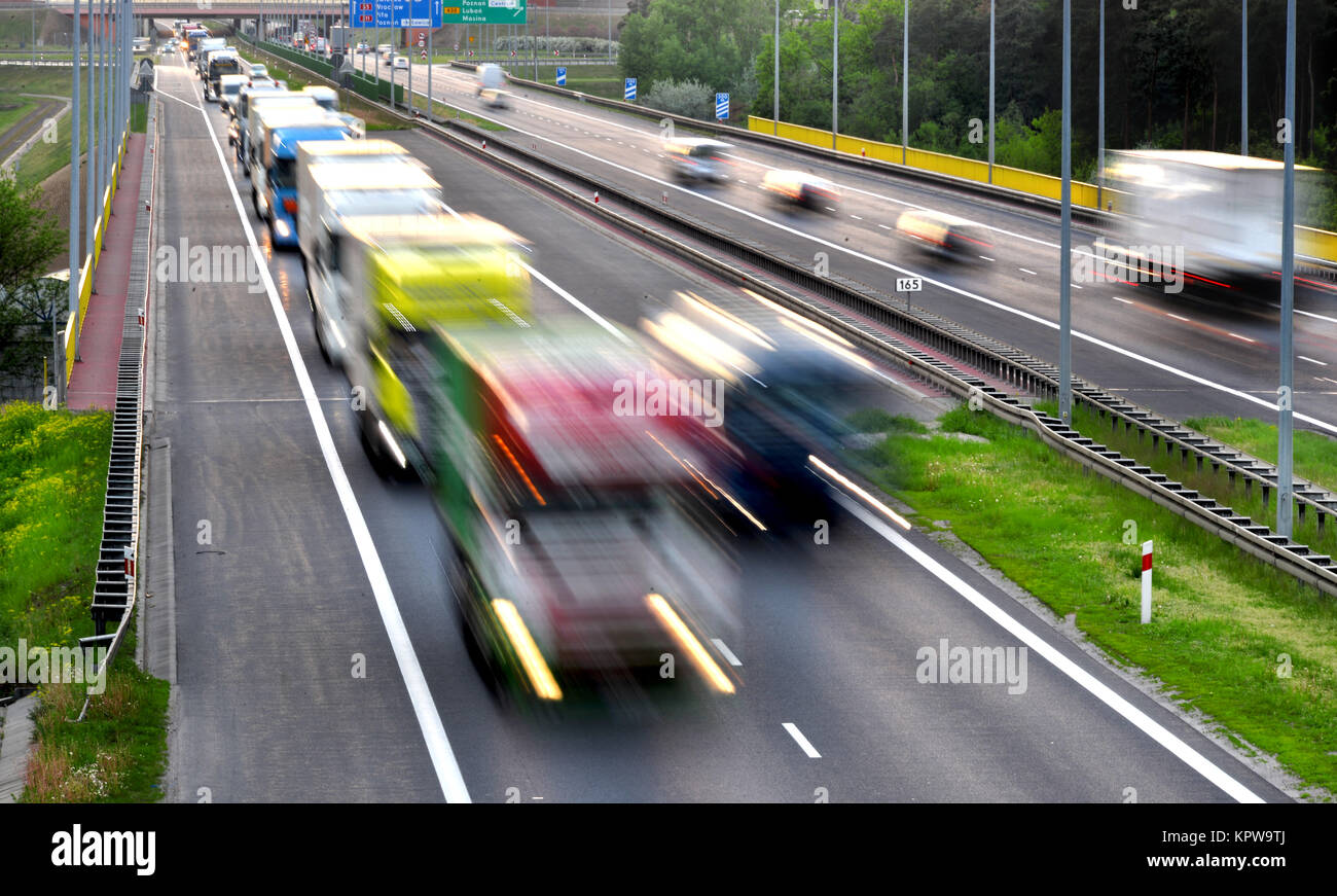 Quatre voies à l'accès à l'autoroute en Pologne Banque D'Images