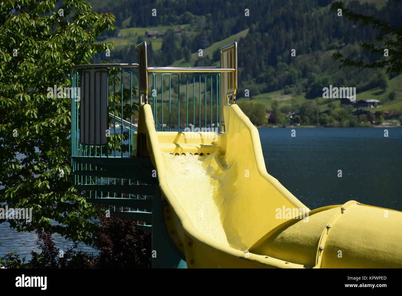 PISCINE, piscine extérieure, toboggan aquatique, toboggan aquatique