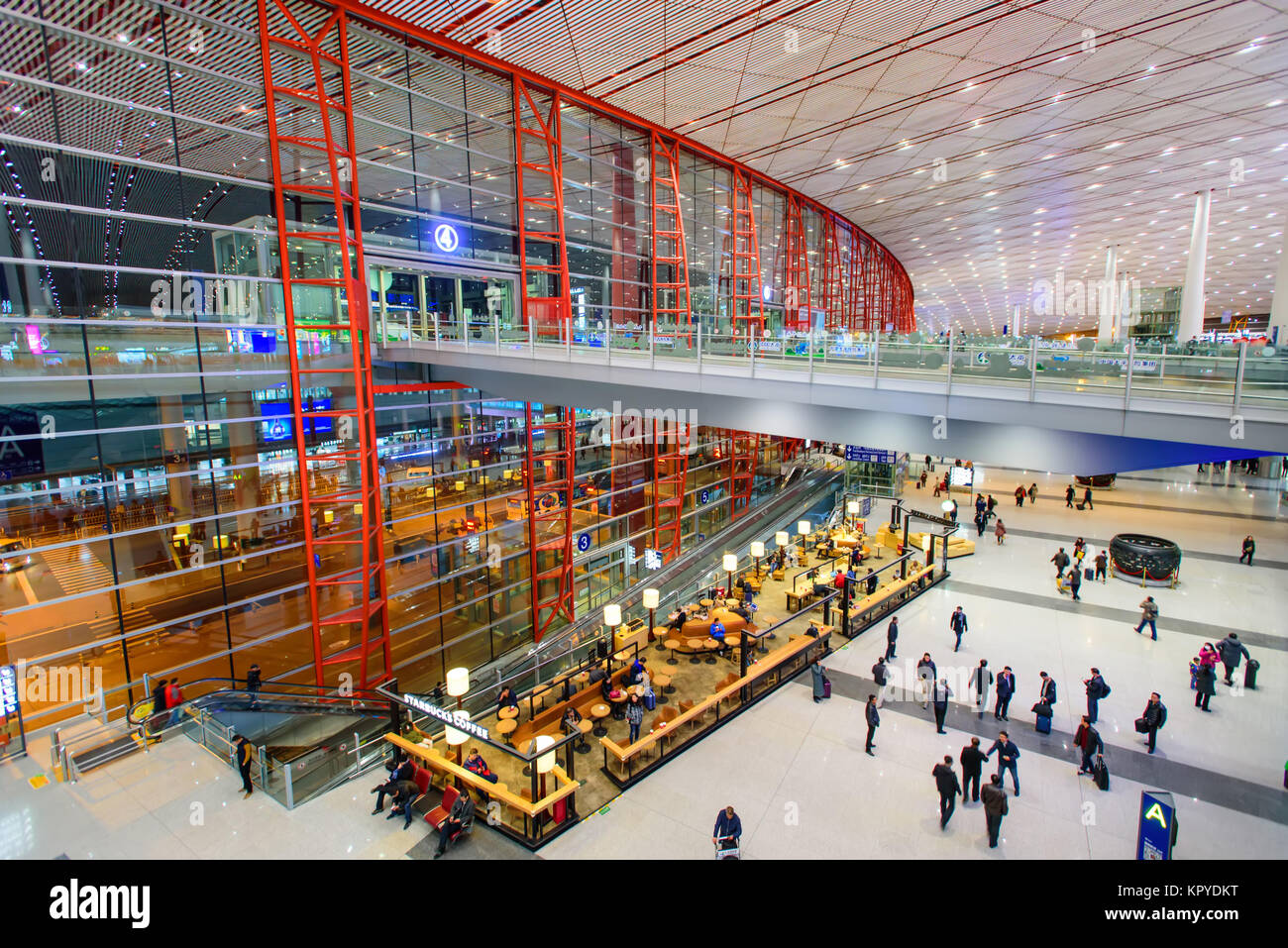 Beijing, Chine - Nov 28,2017:vue de l'intérieur de l'aéroport international de Pékin la borne n°3 Banque D'Images