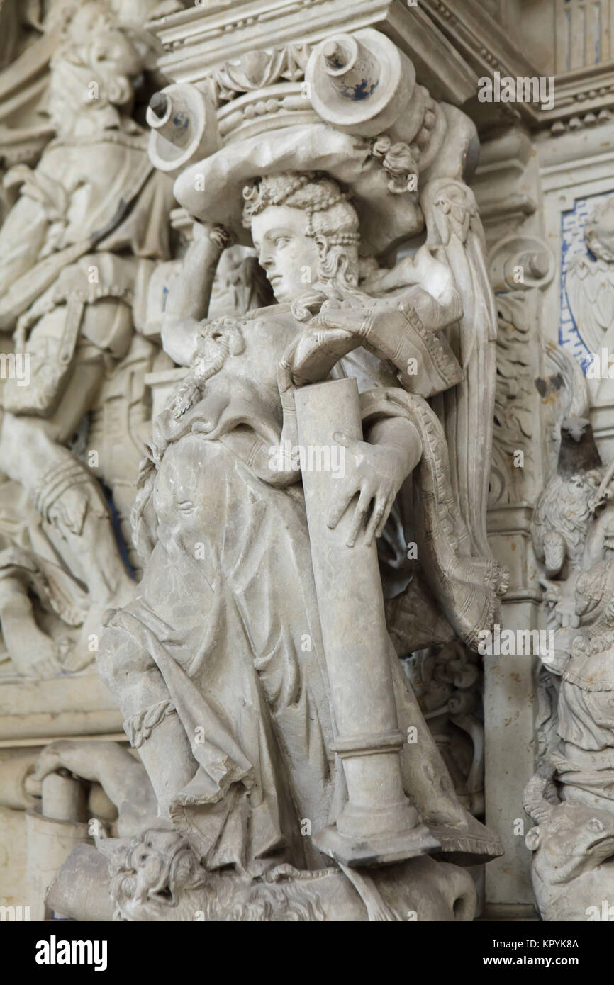 Angel maintenant la colonne de la flagellation. Statue de la Renaissance dans l'épitaphe Schulenburg La cathédrale de Magdebourg à Magdebourg, Saxe-Anhalt, Allemagne. L'épitaphe Schulenburg a été sculpté par le sculpteur allemand Hans Klintzsch entre 1593 et 1595 que le monument funéraire à Levin von der Schulenburg et son épouse Fredeke von Alvensleben. Banque D'Images