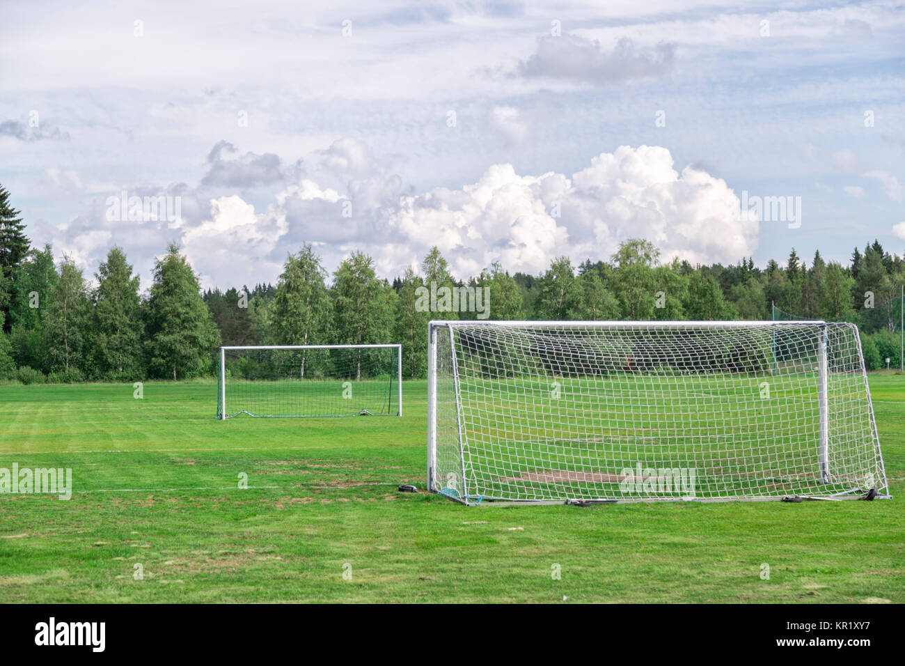 Buts de football sur terrain de football Banque D'Images