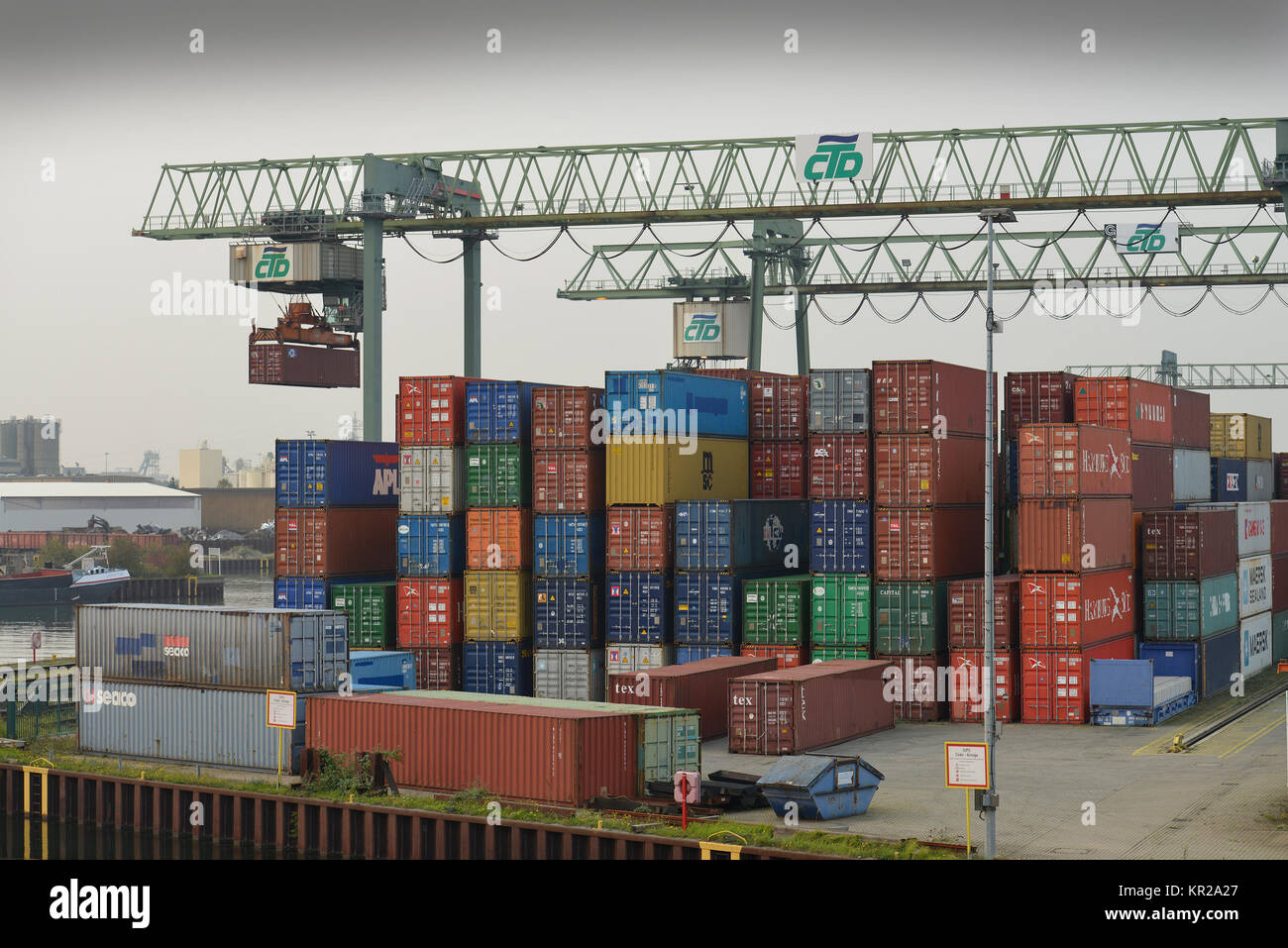 Le port à conteneurs de Dortmund, Rhénanie du Nord-Westphalie, Allemagne, Dortmund Hafen Conteneurs, Nordrhein-Westfalen, Deutschland Banque D'Images