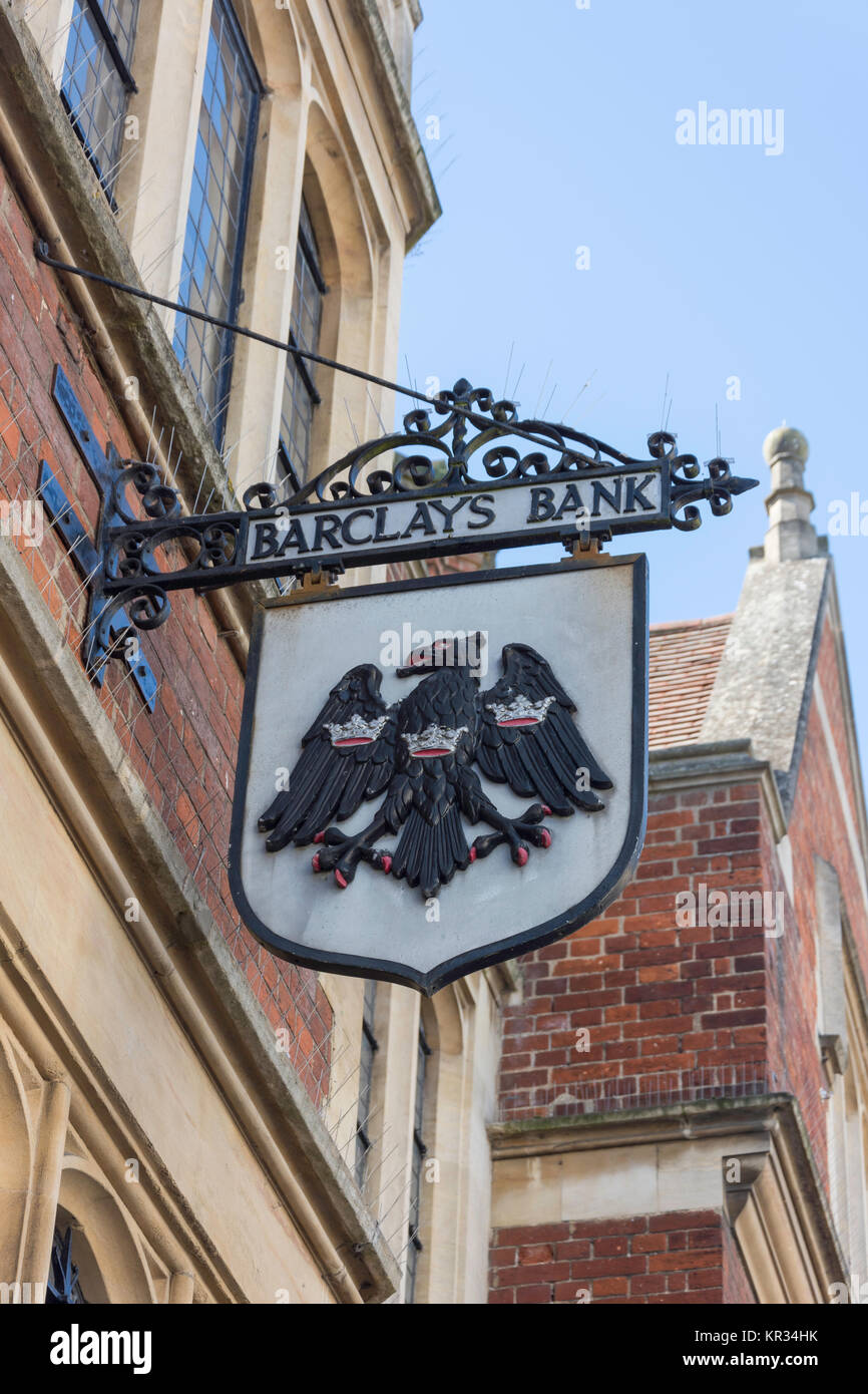Barclays Bank Vintage signe, High Street, Royston, Hertfordshire, Angleterre, Royaume-Uni Banque D'Images