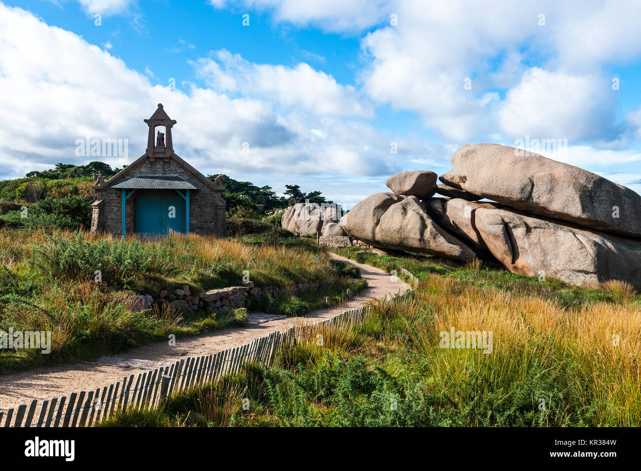 La Côte de Granit Rose dans les Côtes-d'Armor, Bretagne, France Banque D'Images