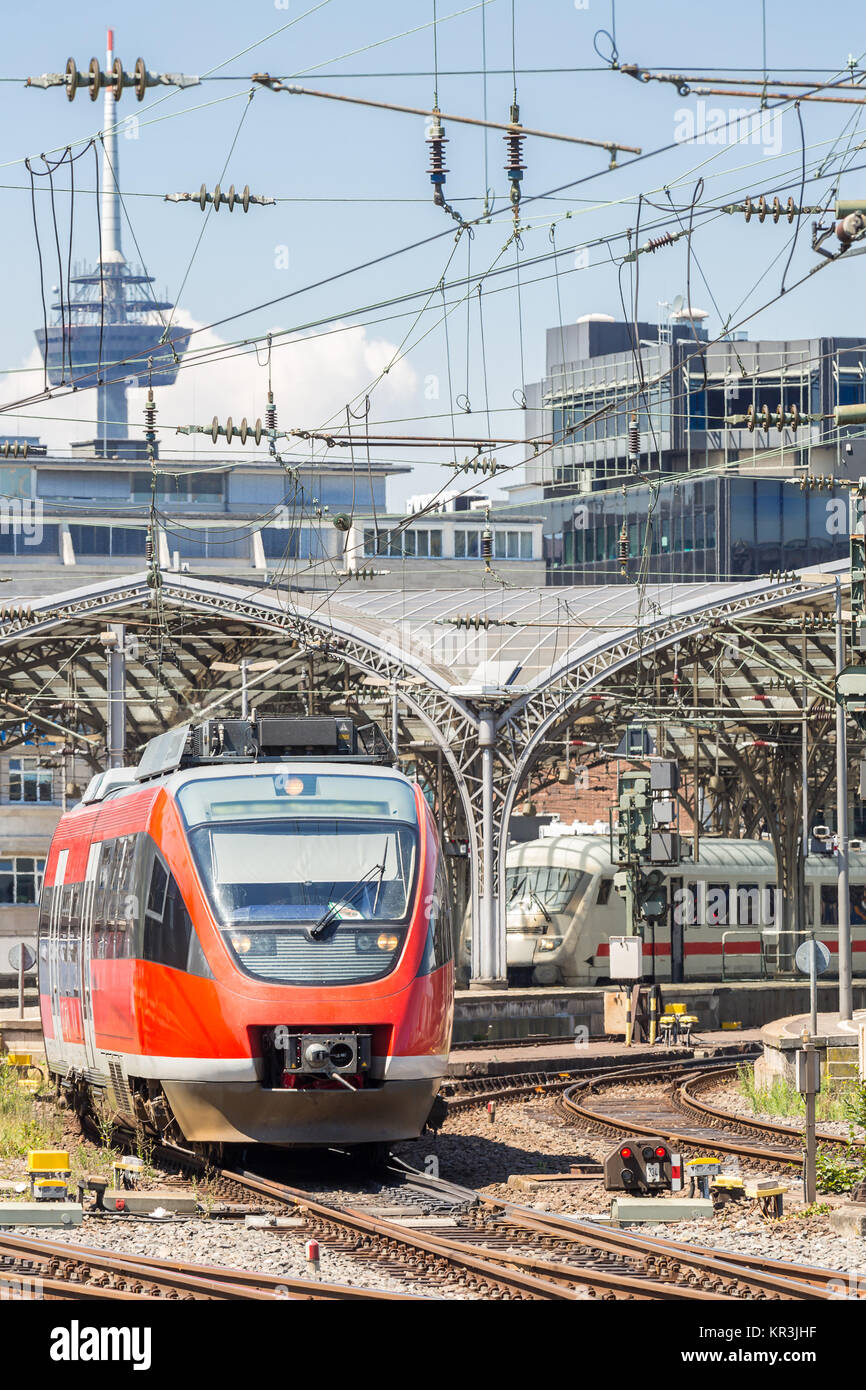 Train de banlieue en Allemagne Banque D'Images