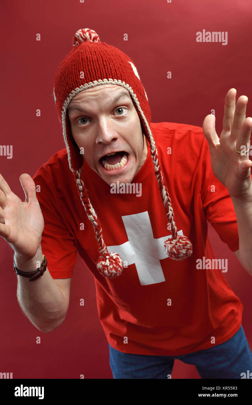 Photo d'une Swiss sports fan fou de son équipe. Banque D'Images