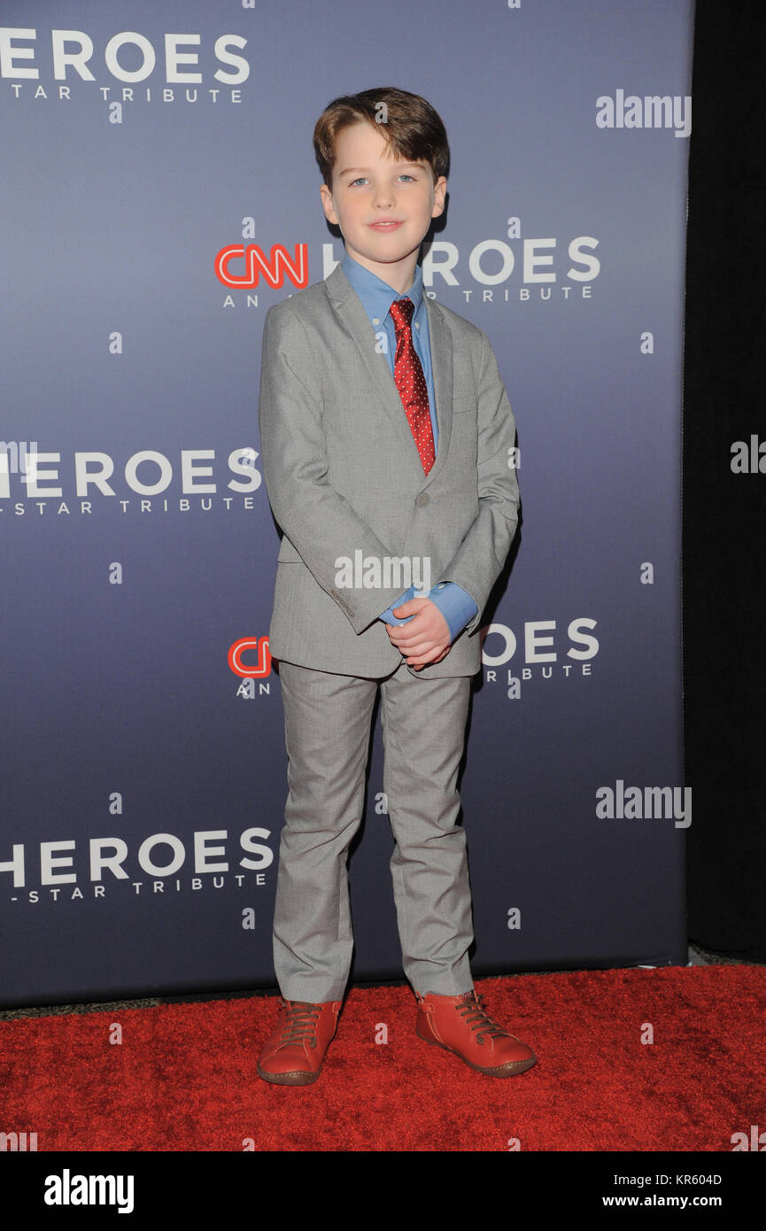 Iain Armitage assiste à CNN Heroes 2017 au Musée Américain d'Histoire Naturelle le 17 décembre 2017 dans la ville de New York. Credit : Ron Adar/Alamy Live News Banque D'Images