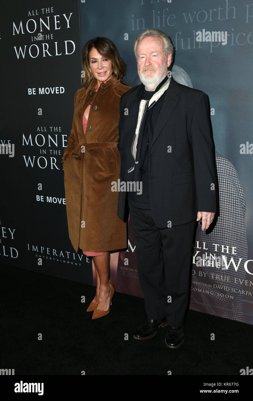 Los Angeles, Ca. Dec 18, 2017. Ridley Scott, Giannina Facio, pour Premiere de Sony Pictures Entertainment's 'tout l'argent dans le monde" au Samuel Goldwyn Theatre, à Los Angeles, Californie le 18 décembre 2017. Credit : Faye Sadou/media/Alamy Punch Live News Banque D'Images